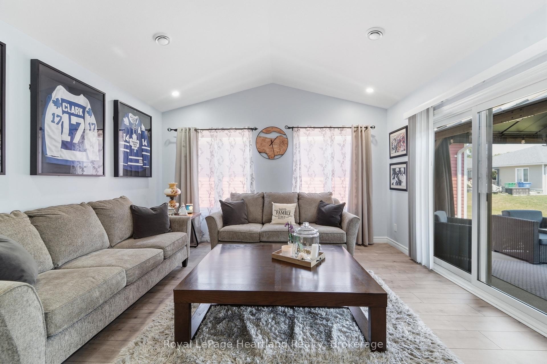 Photo 15 of 237 Lake Breeze Drive, Ashfield-Colborne-Wawanosh, Colborne — HOMEH