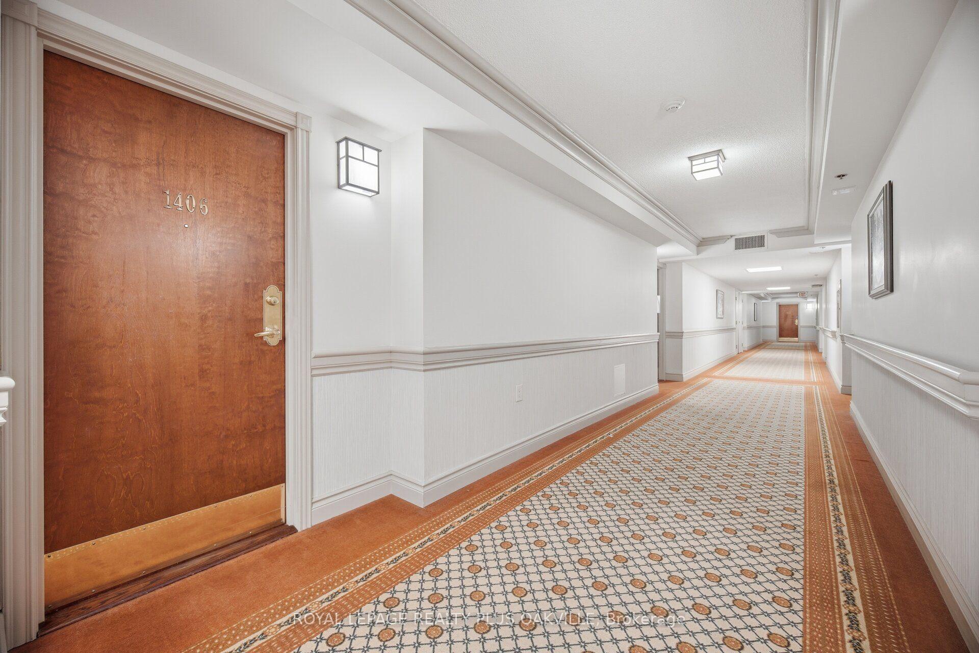 Photo 5 of Unit 1406, 100 Burloak Drive, Burlington, Appleby — HOMEH