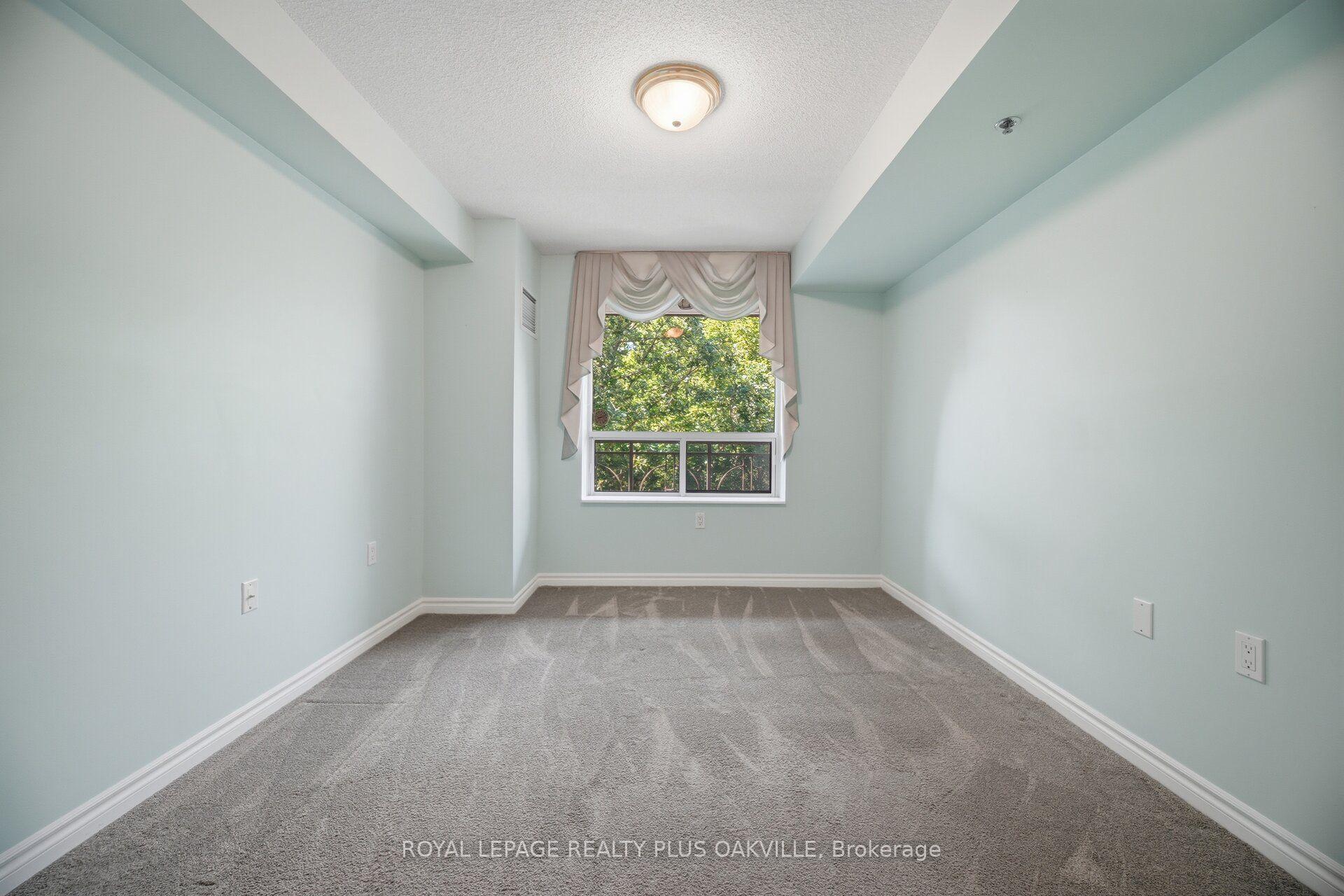 Photo 33 of Unit 1406, 100 Burloak Drive, Burlington, Appleby — HOMEH