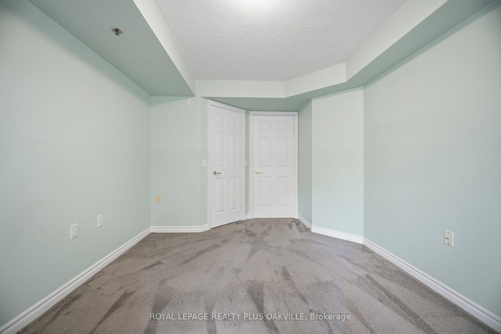 Photo 35 of Unit 1406, 100 Burloak Drive, Burlington, Appleby — HOMEH