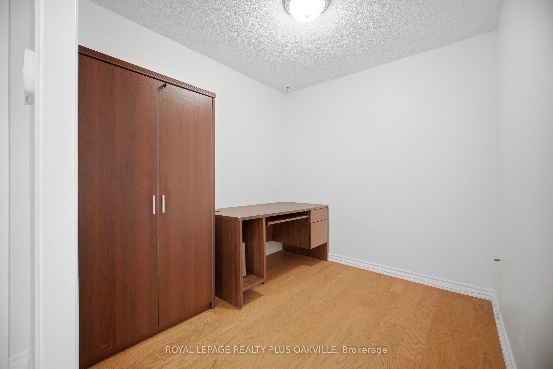 Photo 37 of Unit 1406, 100 Burloak Drive, Burlington, Appleby — HOMEH