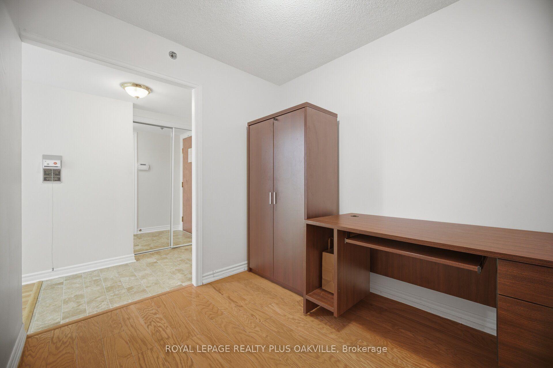 Photo 38 of Unit 1406, 100 Burloak Drive, Burlington, Appleby — HOMEH