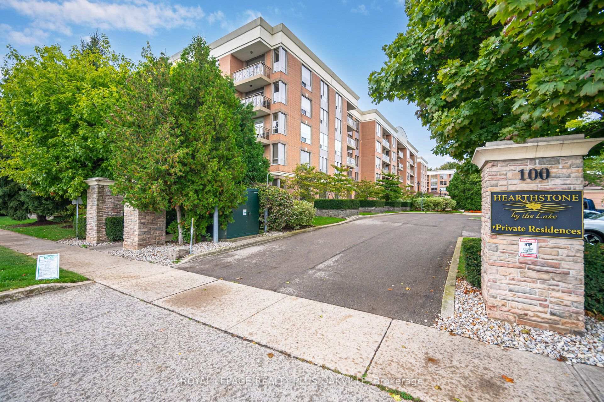 Photo 50 of Unit 1406, 100 Burloak Drive, Burlington, Appleby — HOMEH