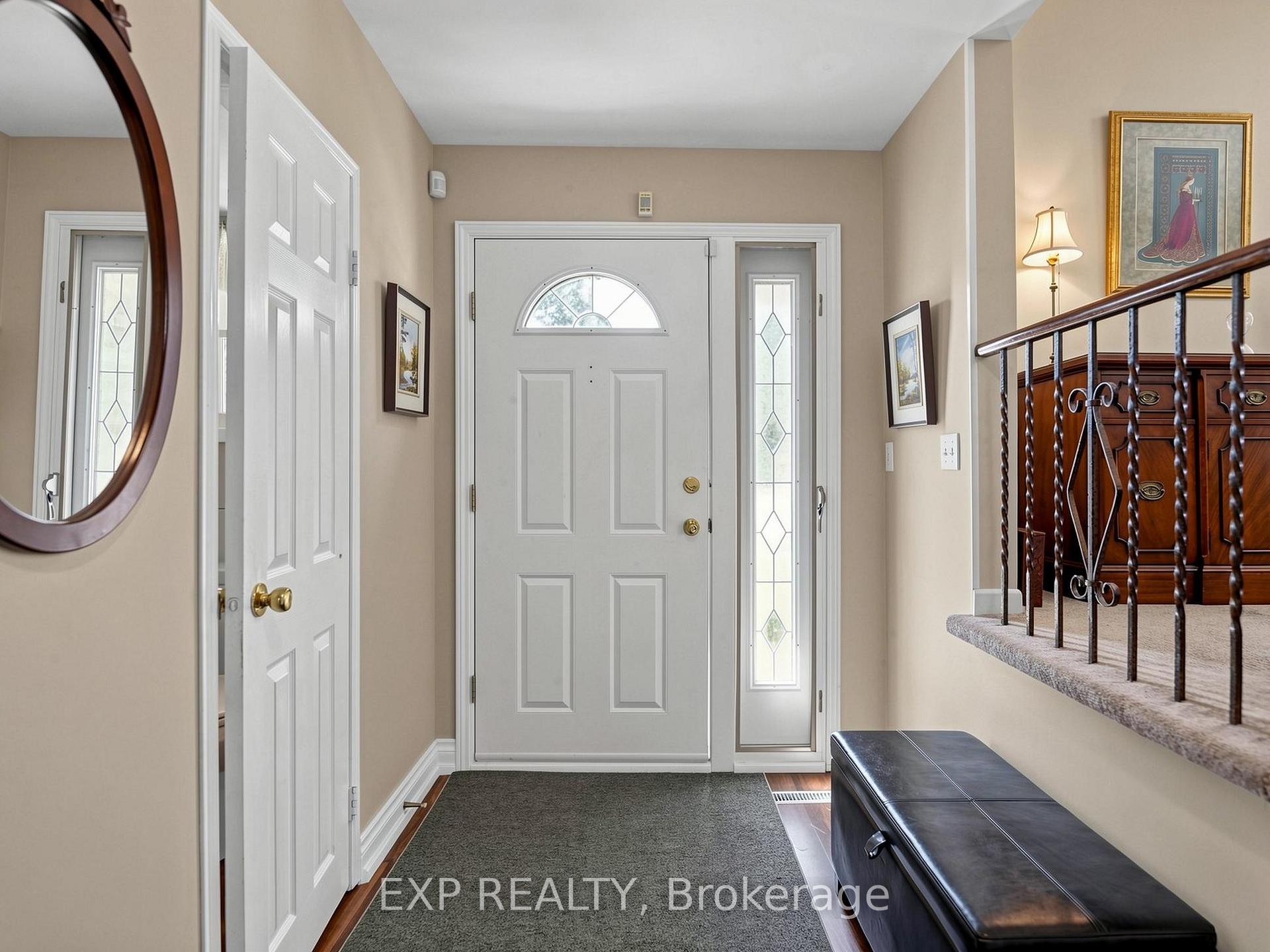 Photo 4 of 37 Brightbay Crescent, Markham, Grandview — HOMEH