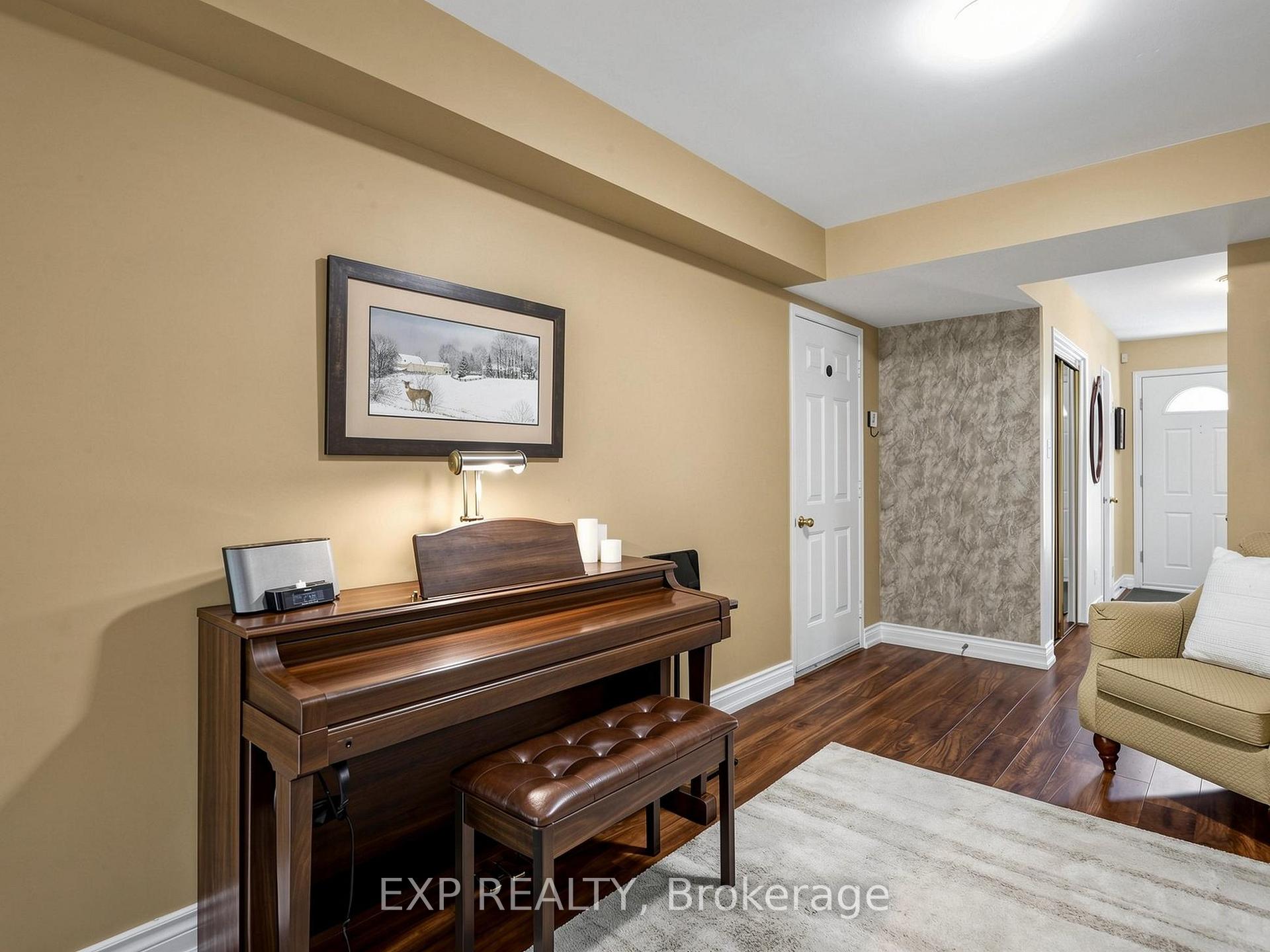 Photo 6 of 37 Brightbay Crescent, Markham, Grandview — HOMEH