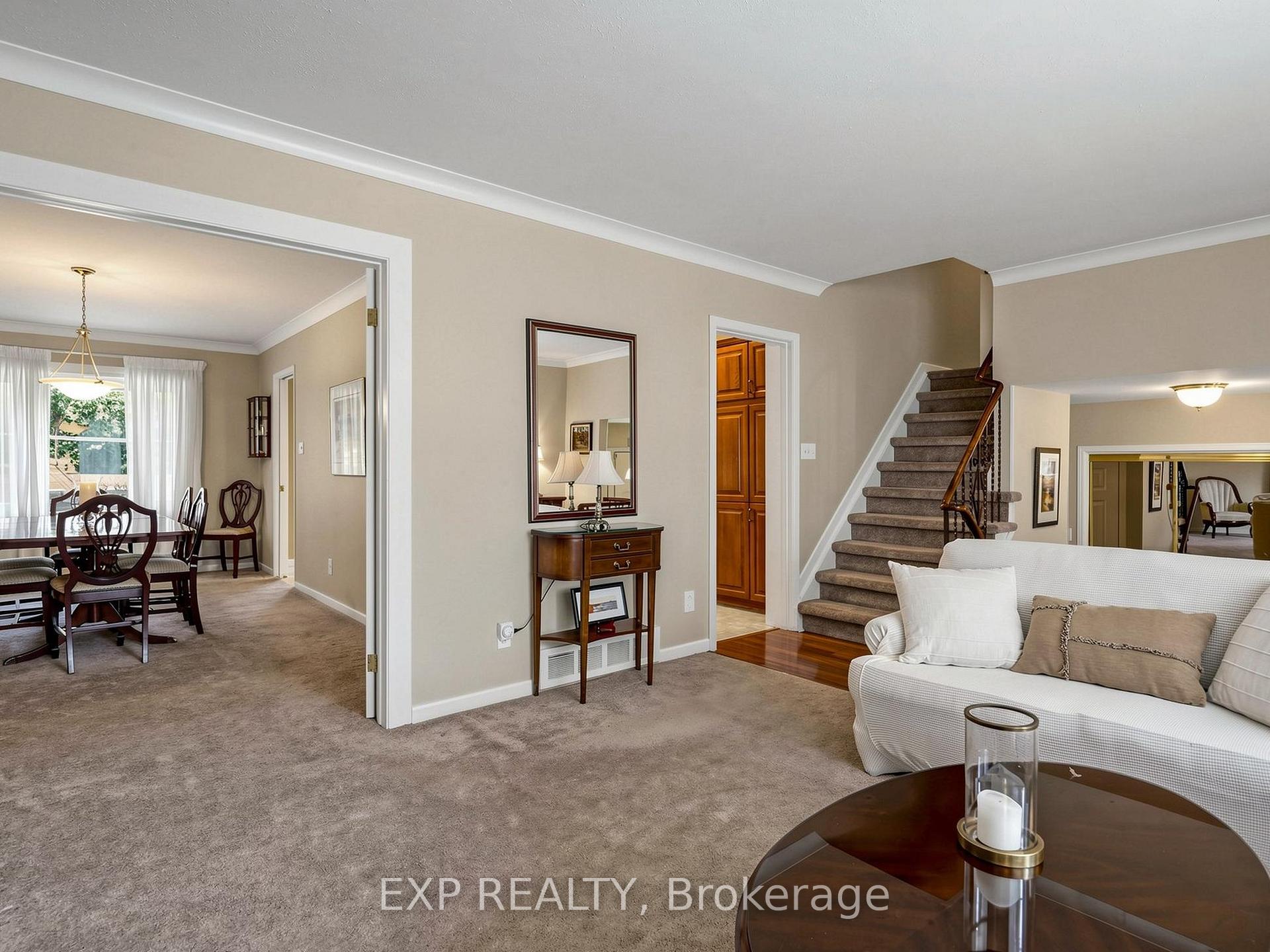 Photo 11 of 37 Brightbay Crescent, Markham, Grandview — HOMEH