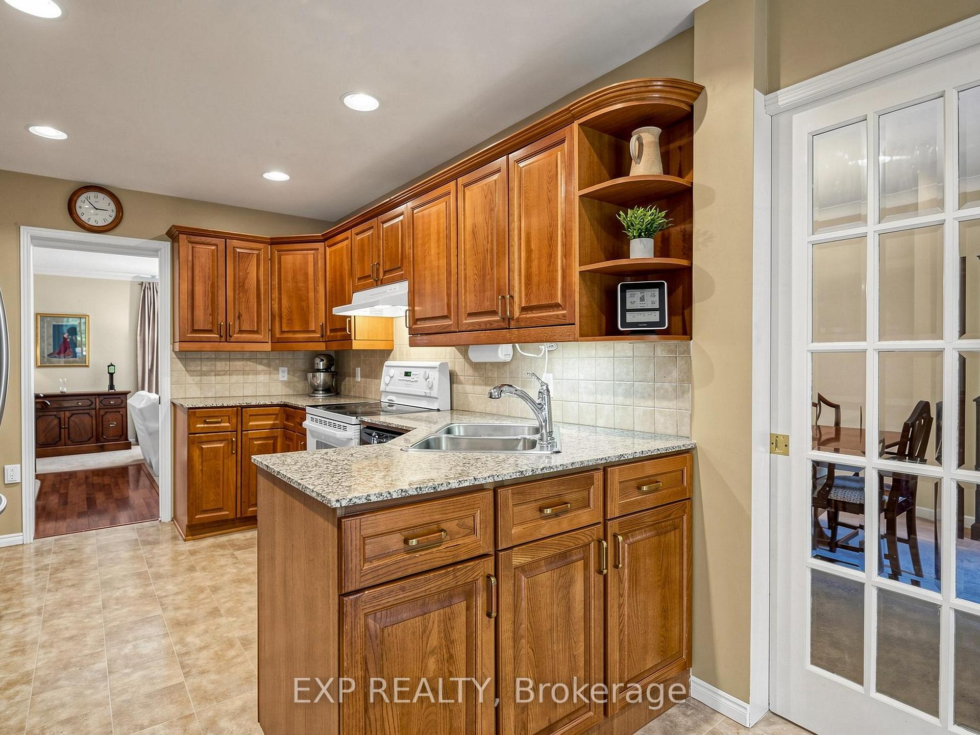 Photo 14 of 37 Brightbay Crescent, Markham, Grandview — HOMEH