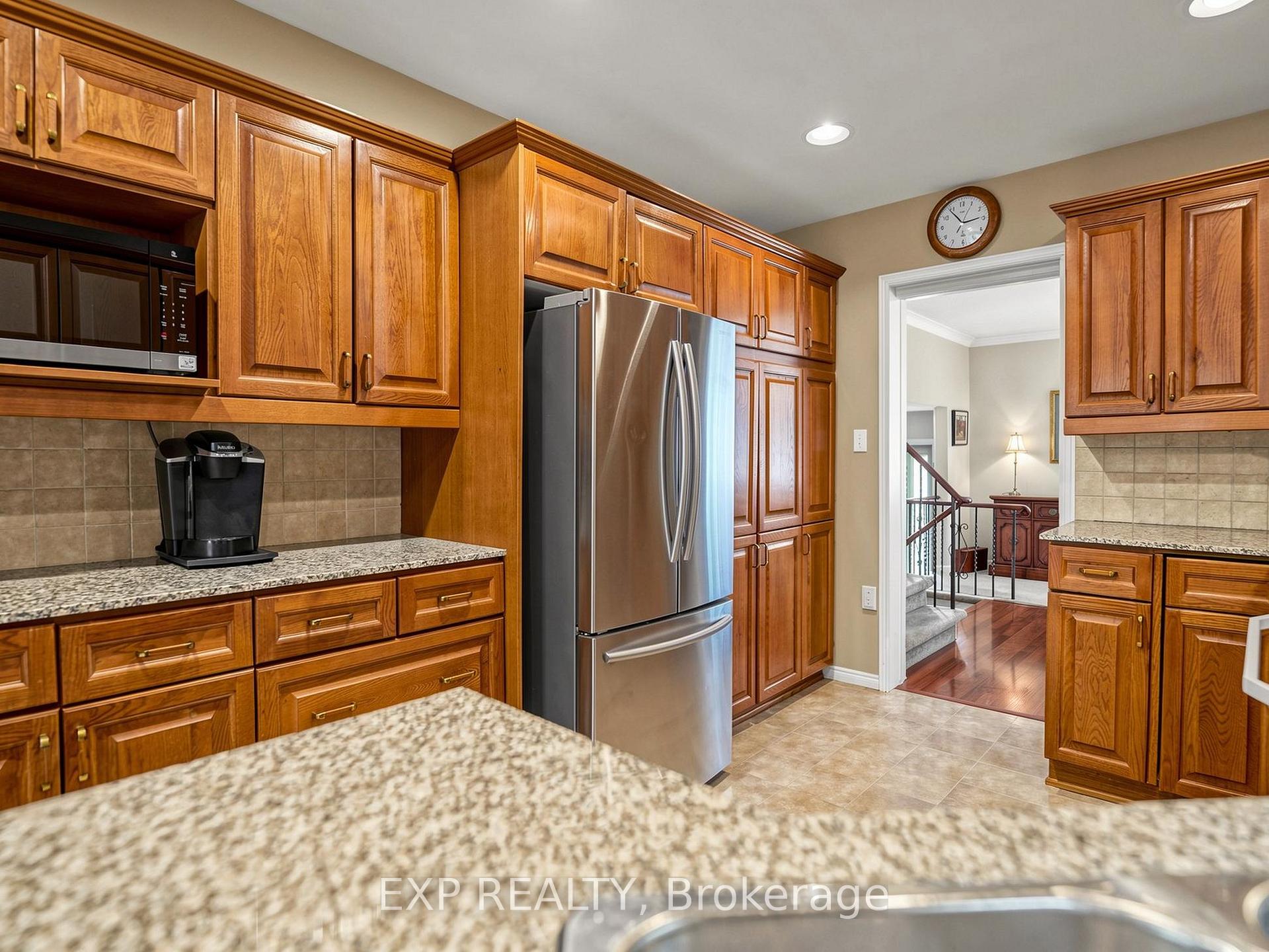 Photo 15 of 37 Brightbay Crescent, Markham, Grandview — HOMEH