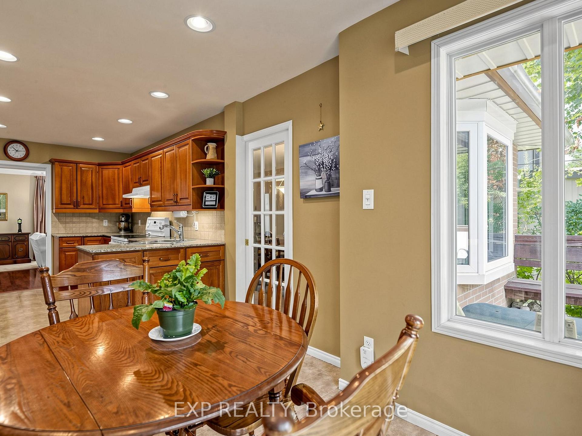 Photo 17 of 37 Brightbay Crescent, Markham, Grandview — HOMEH