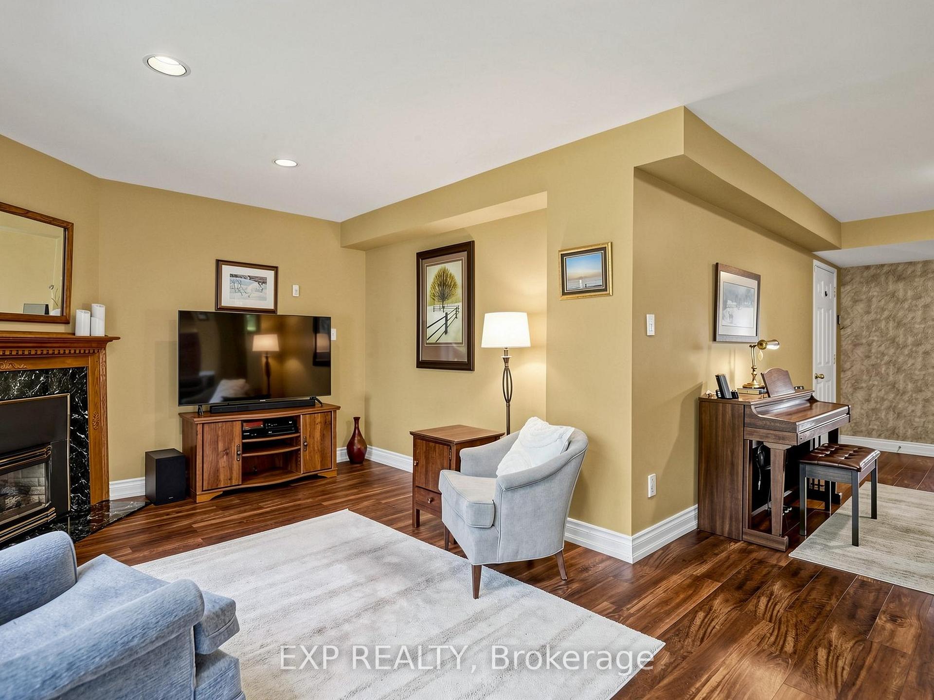 Photo 22 of 37 Brightbay Crescent, Markham, Grandview — HOMEH