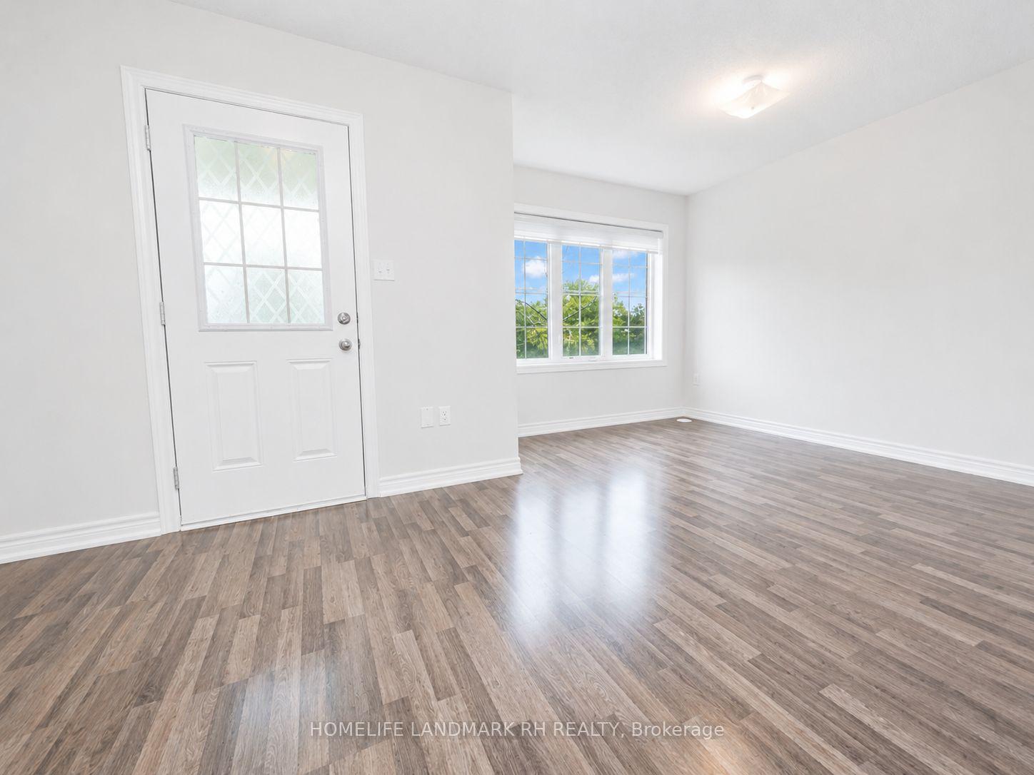 Photo 4 of 144 Roy Grove Way, Markham, Greensborough — HOMEH