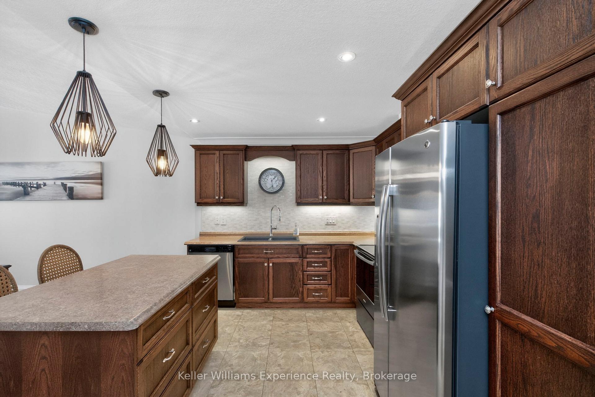 Photo 7 of 3 Chamberlain Crescent, Penetanguishene — HOMEH