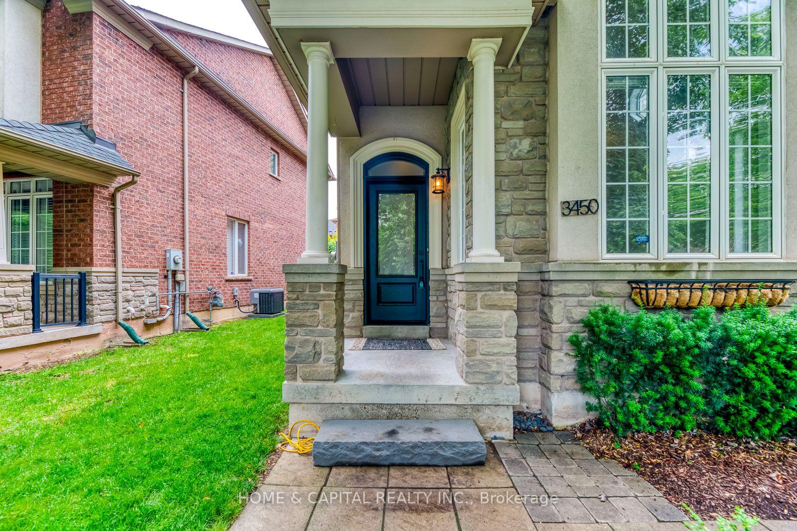 Photo 3 of 3450 Wavecrest Street, Oakville, Bronte — HOMEH