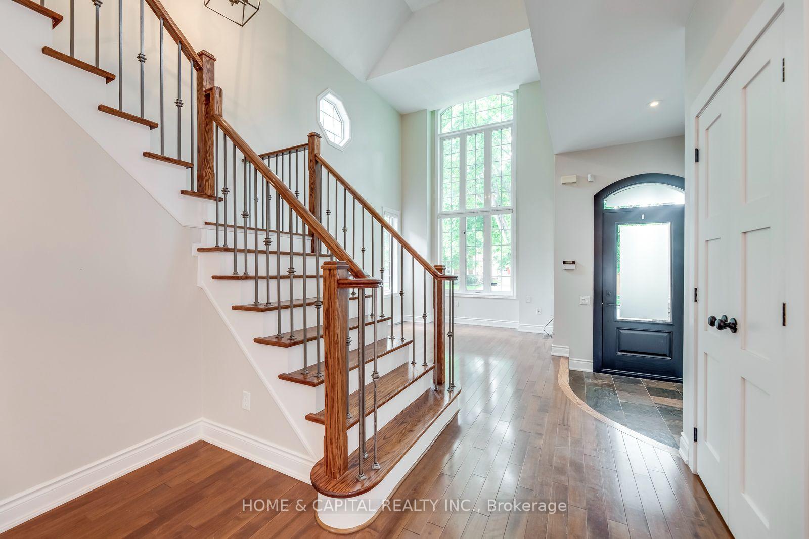 Photo 10 of 3450 Wavecrest Street, Oakville, Bronte — HOMEH