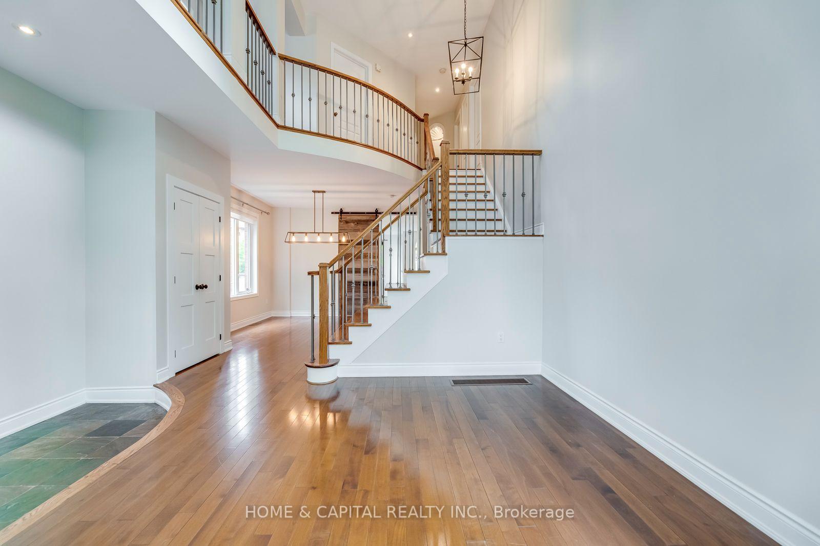Photo 11 of 3450 Wavecrest Street, Oakville, Bronte — HOMEH