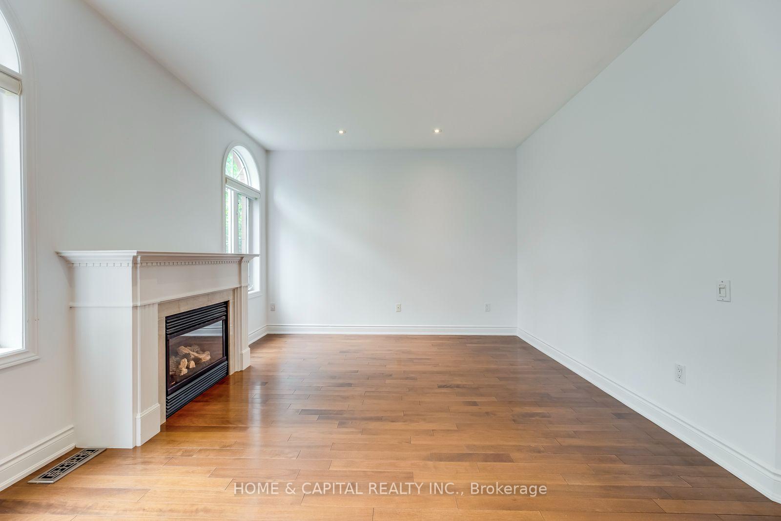 Photo 16 of 3450 Wavecrest Street, Oakville, Bronte — HOMEH