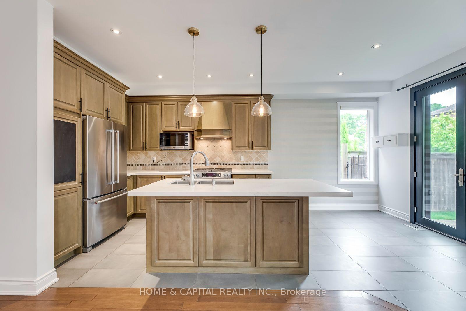 Photo 20 of 3450 Wavecrest Street, Oakville, Bronte — HOMEH