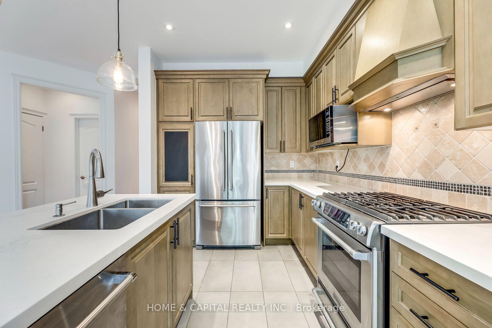 Photo 24 of 3450 Wavecrest Street, Oakville, Bronte — HOMEH