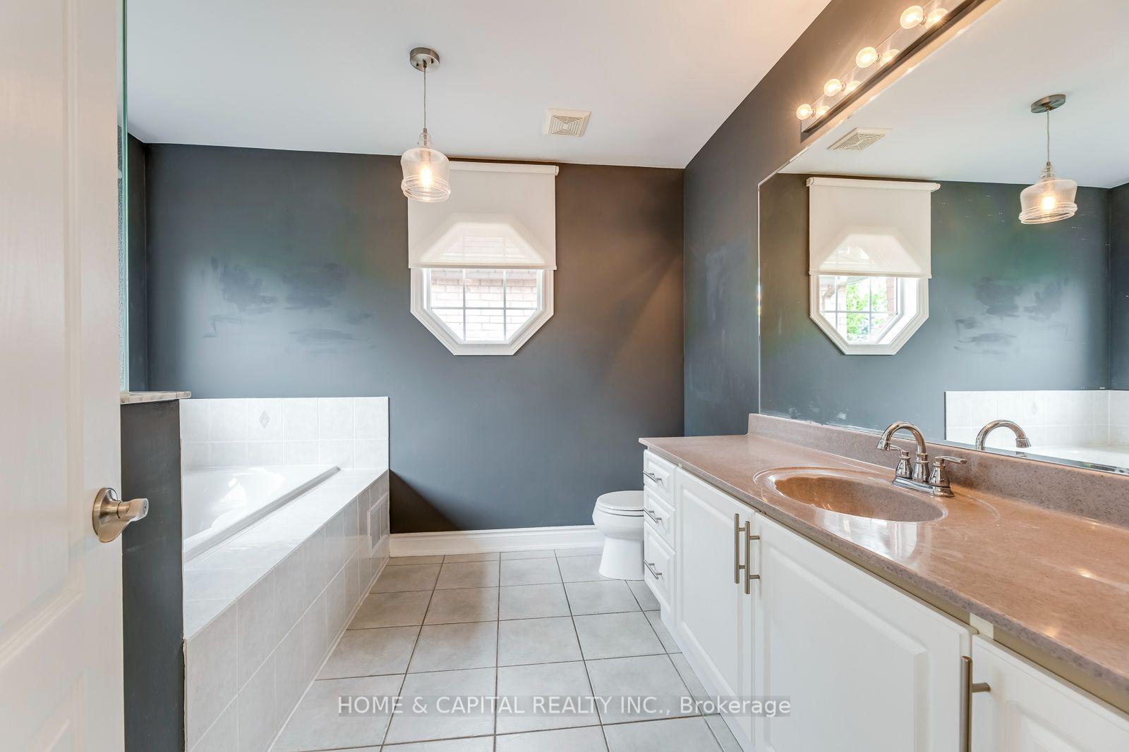 Photo 40 of 3450 Wavecrest Street, Oakville, Bronte — HOMEH