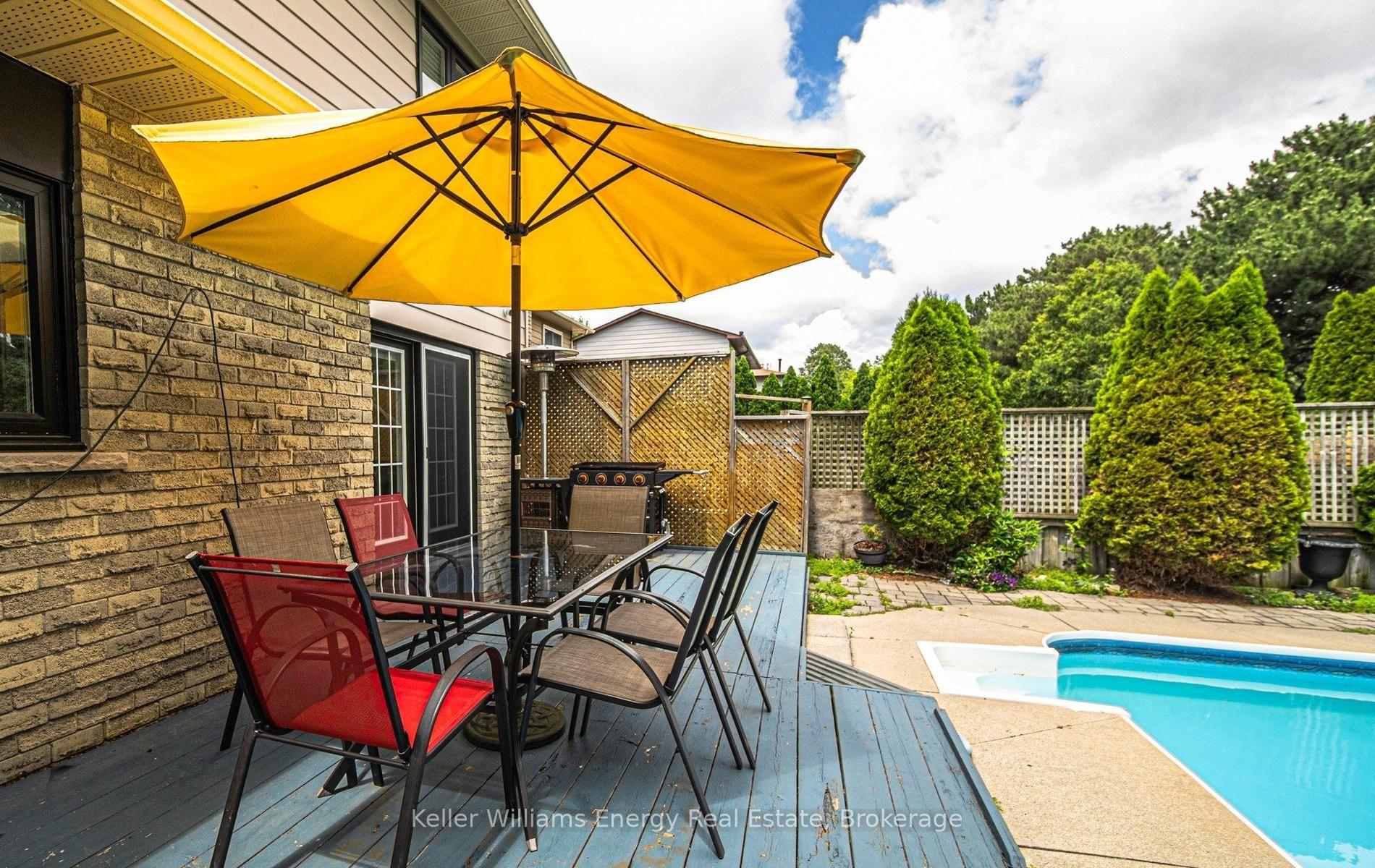 Photo 7 of 113 Robinson Crescent, Whitby, Pringle Creek — HOMEH