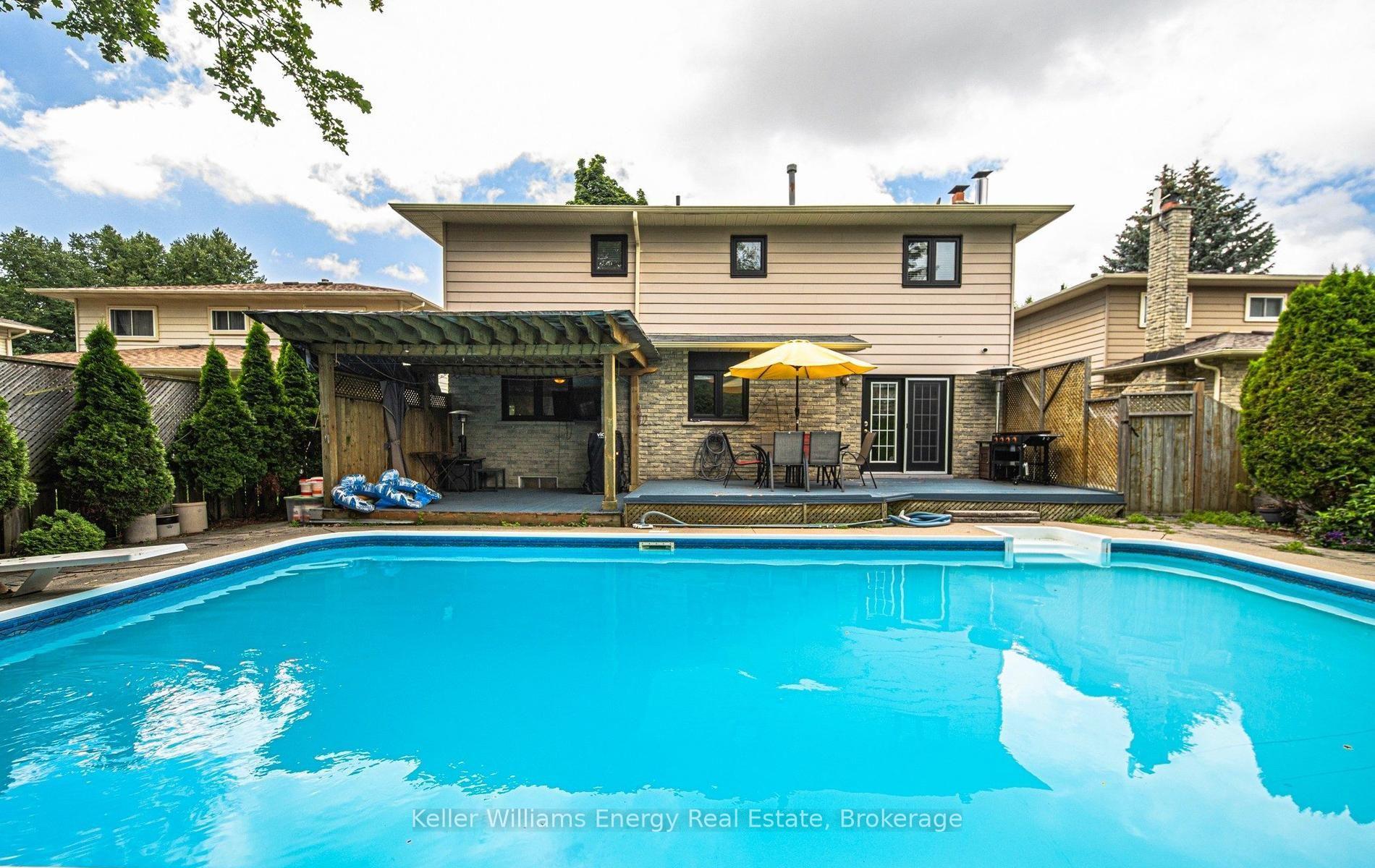 Photo 8 of 113 Robinson Crescent, Whitby, Pringle Creek — HOMEH