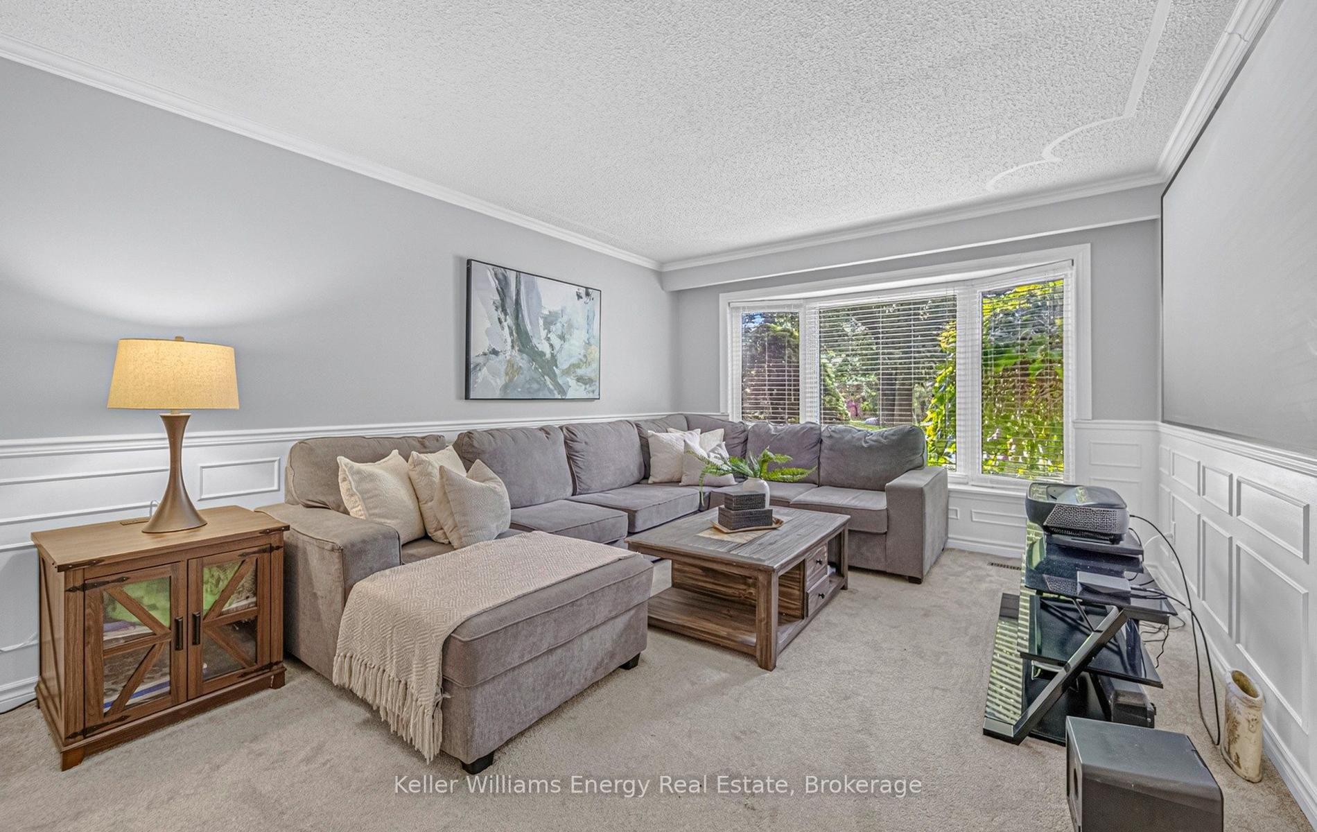 Photo 13 of 113 Robinson Crescent, Whitby, Pringle Creek — HOMEH
