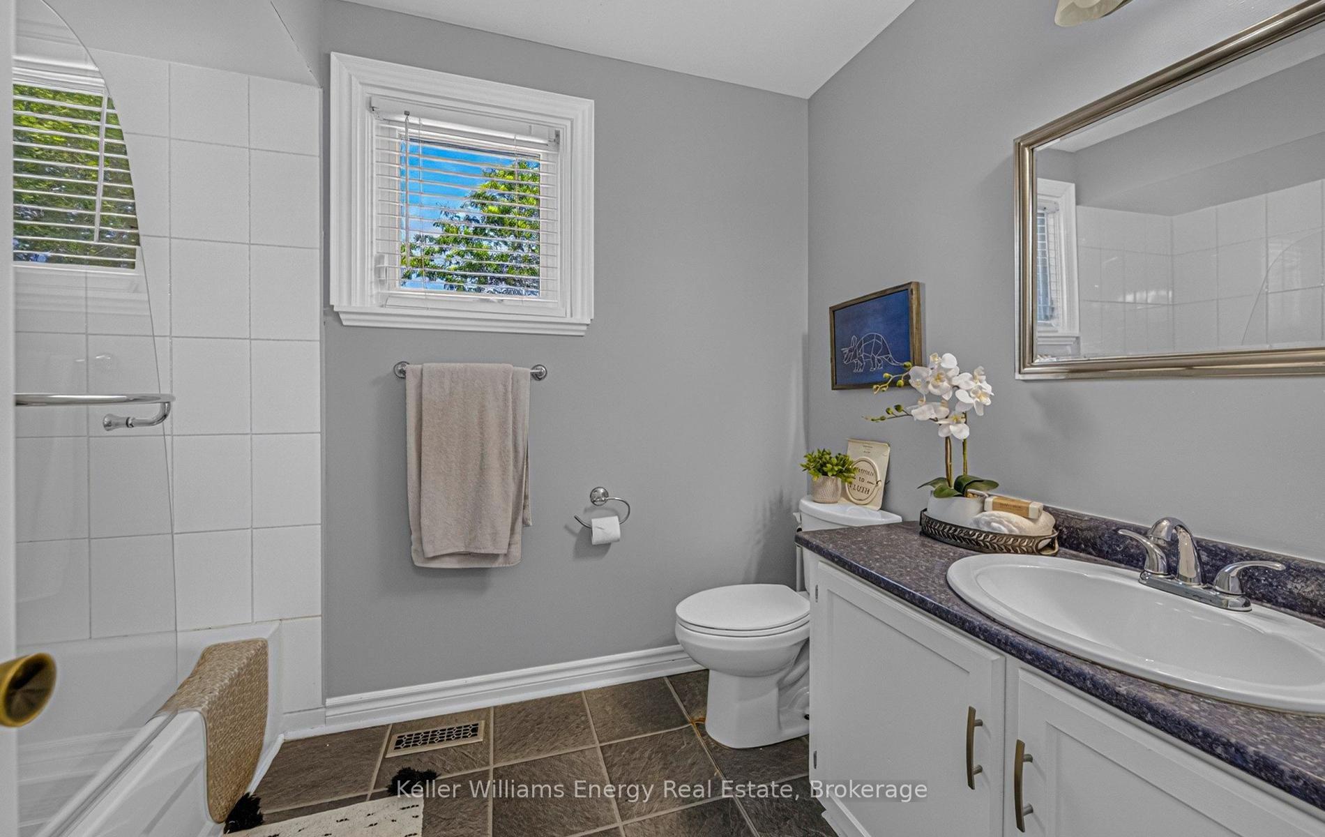 Photo 33 of 113 Robinson Crescent, Whitby, Pringle Creek — HOMEH