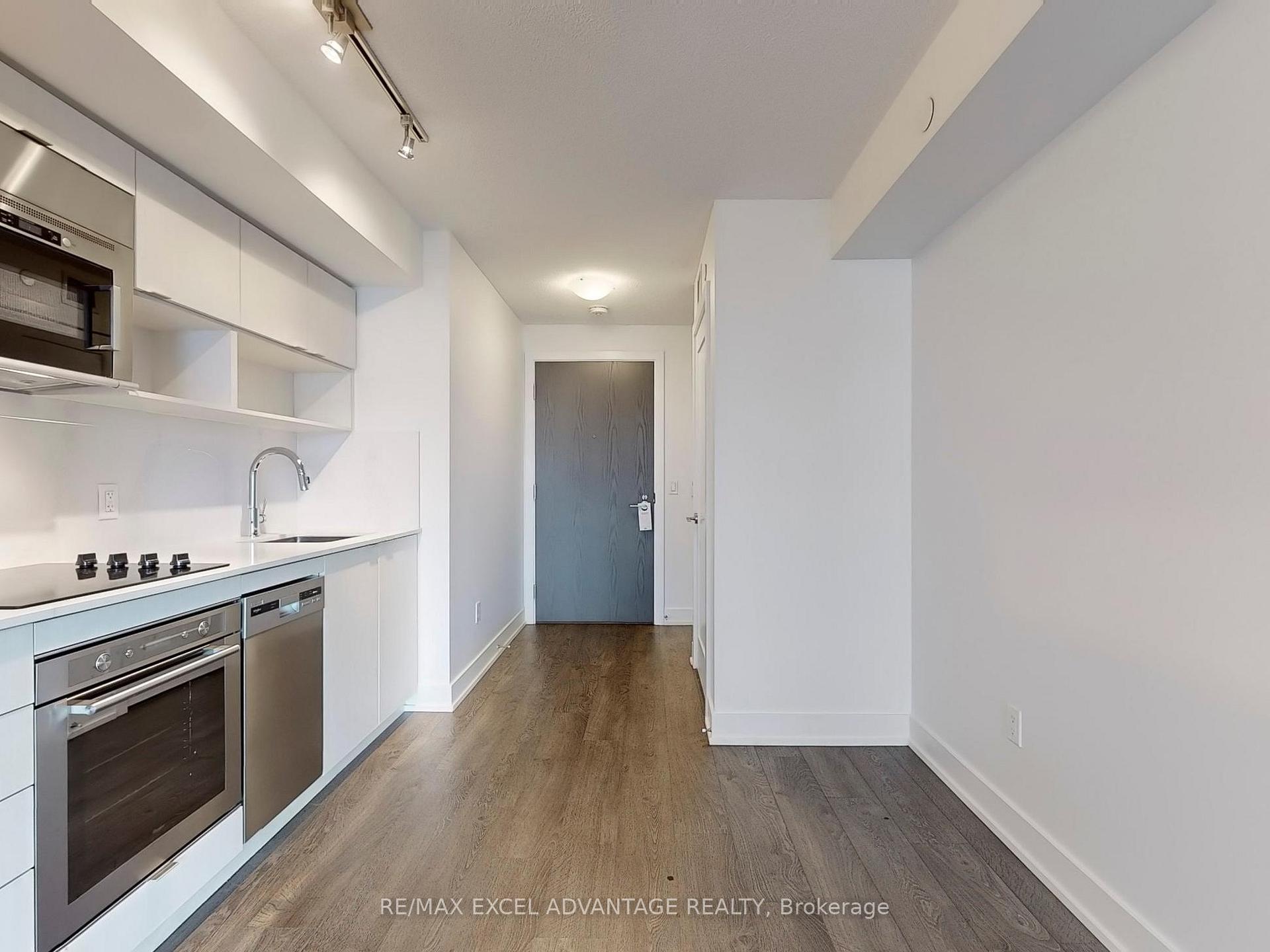 Photo 5 of Unit 910, 7 Mabelle Avenue, Etobicoke, Islington-City Centre West — HOMEH