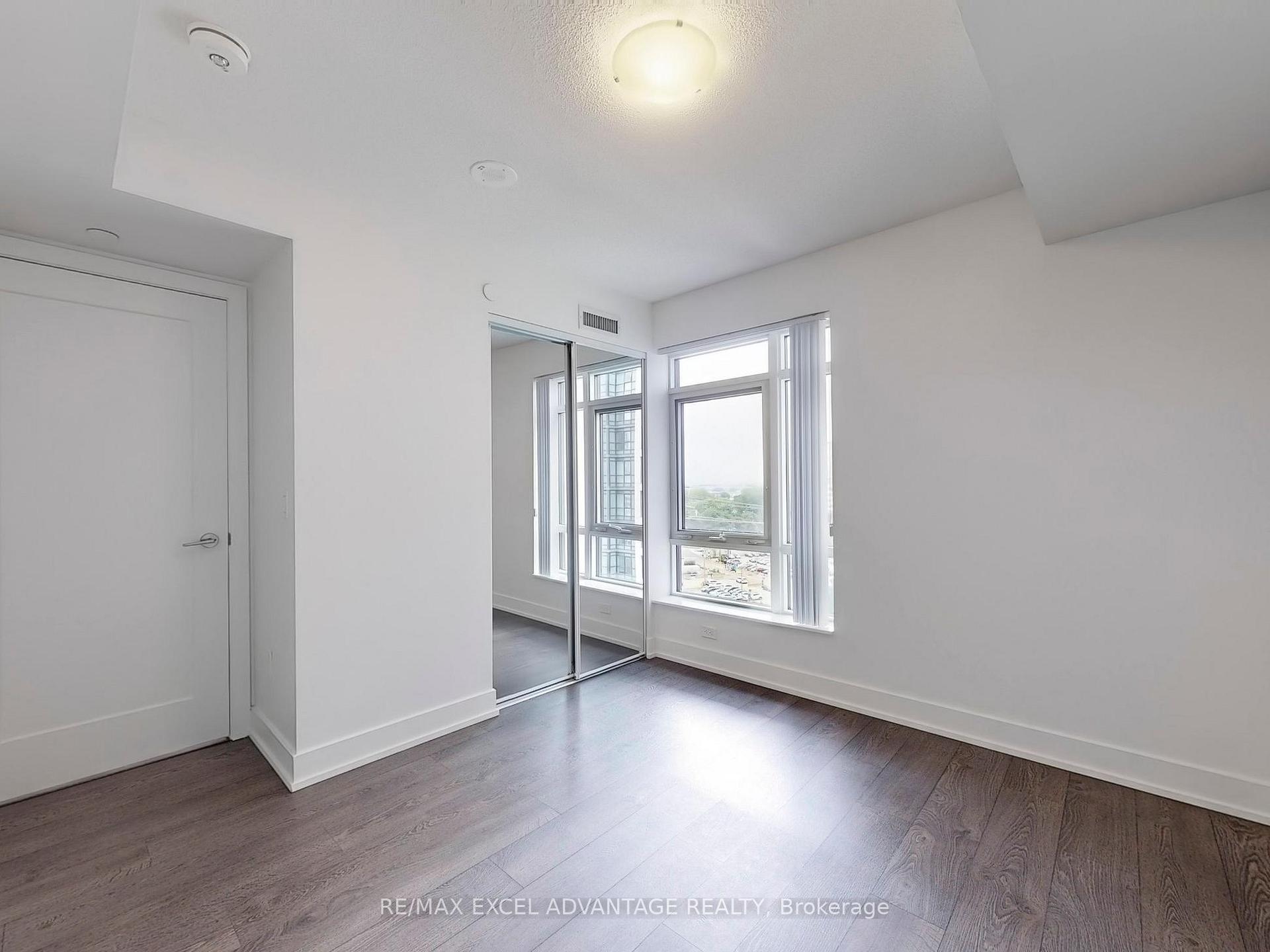 Photo 13 of Unit 910, 7 Mabelle Avenue, Etobicoke, Islington-City Centre West — HOMEH