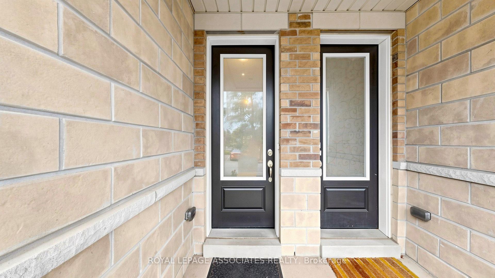 Photo 5 of 9 Karl Williams Lane, Markham, Rouge Fairways — HOMEH