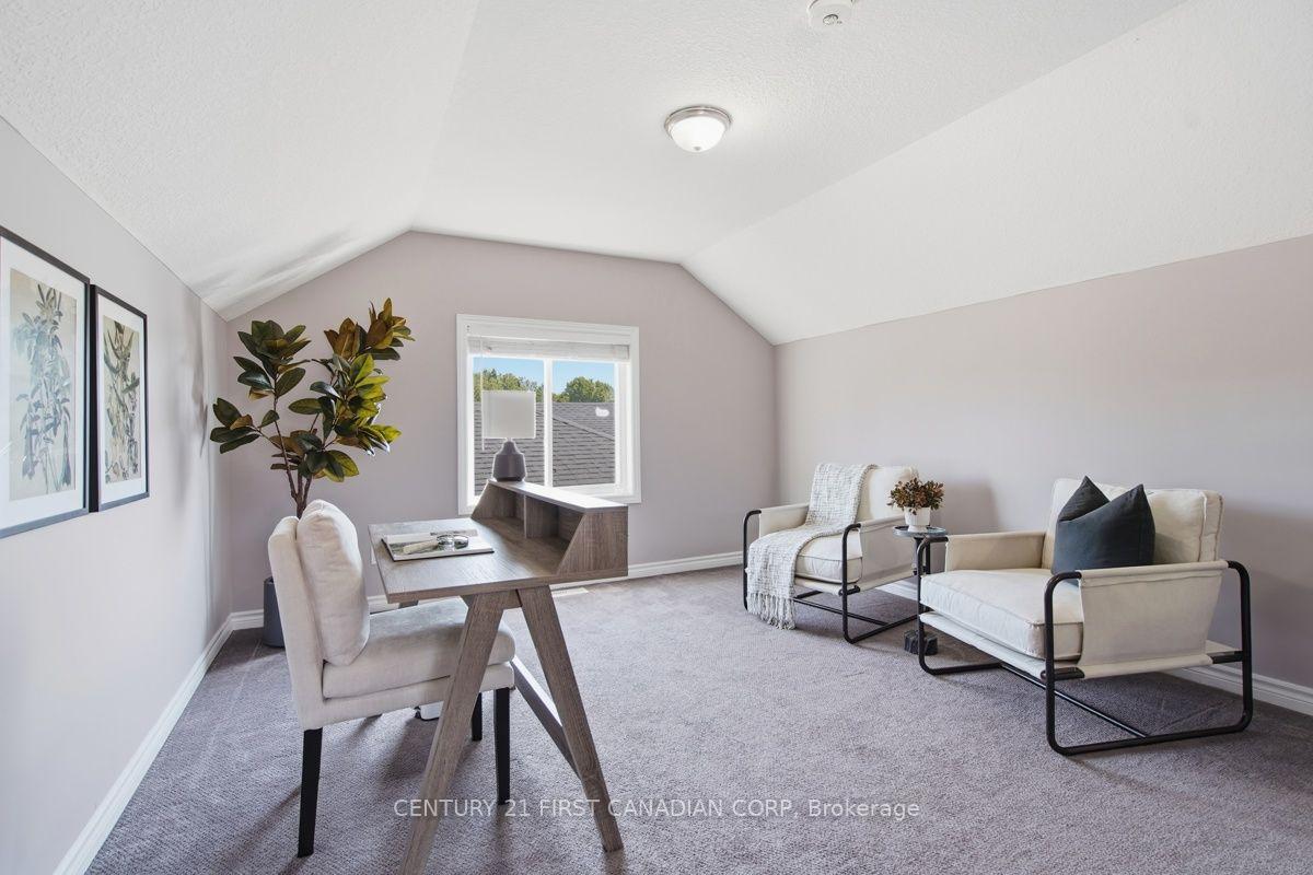 Photo 33 of 83 Yvonne Crescent, London, South I — HOMEH