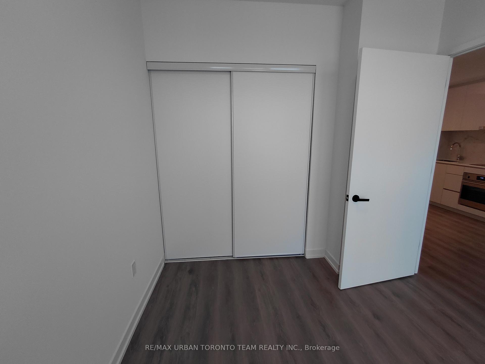 Photo 8 of Unit 2511, 28 Interchange Way, Vaughan, Vaughan Corporate Centre — HOMEH