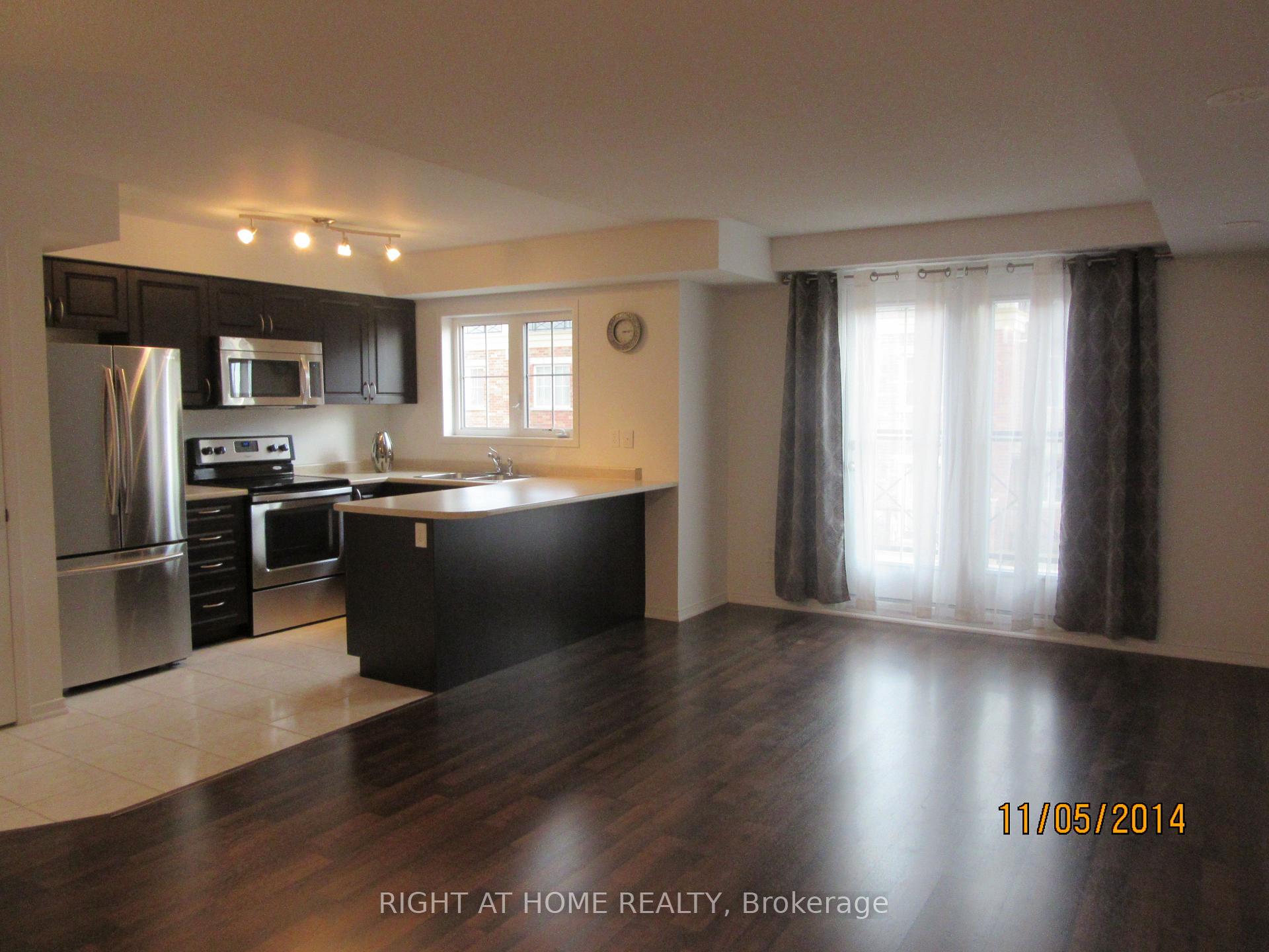 Photo 2 of Unit 10, 47 Hays Boulevard, Oakville, River Oaks — HOMEH