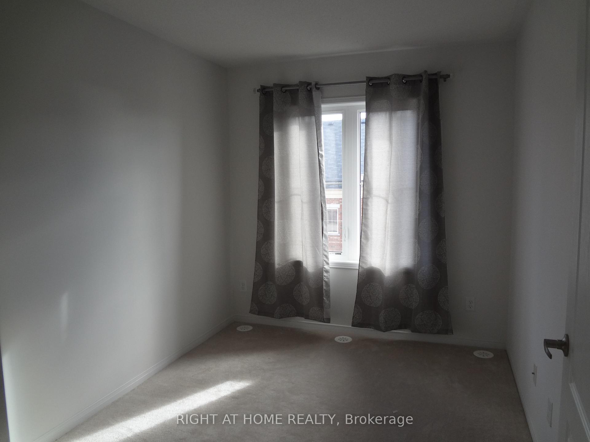 Photo 10 of Unit 10, 47 Hays Boulevard, Oakville, River Oaks — HOMEH