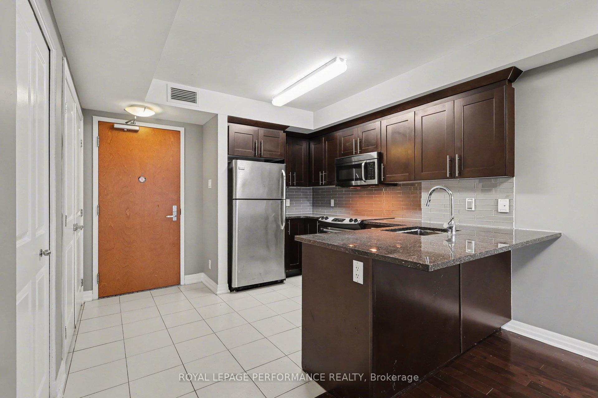 Photo 7 of Unit 204, 242 Rideau Street, Ottawa, Sandy Hill — HOMEH