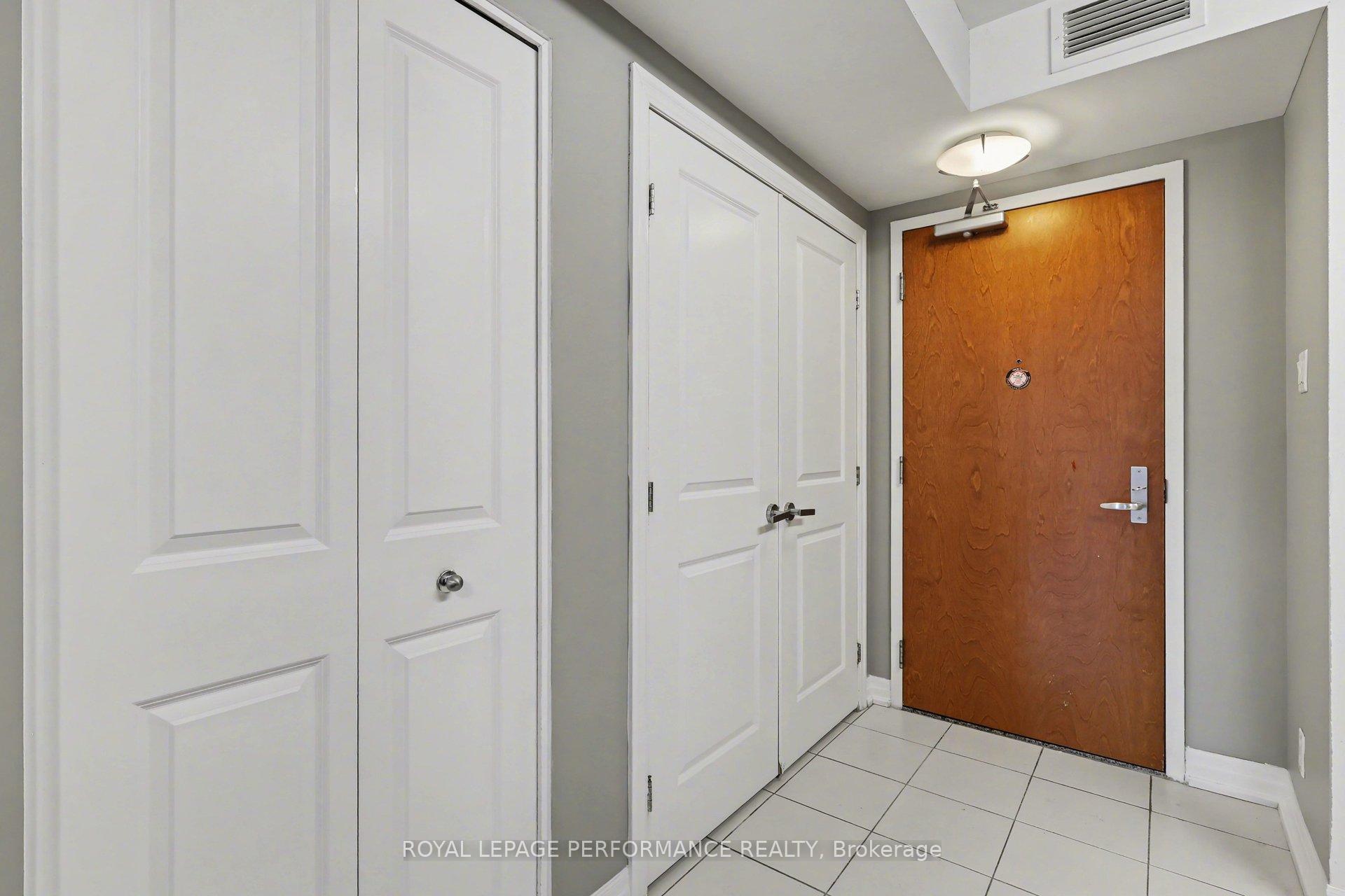 Photo 14 of Unit 204, 242 Rideau Street, Ottawa, Sandy Hill — HOMEH
