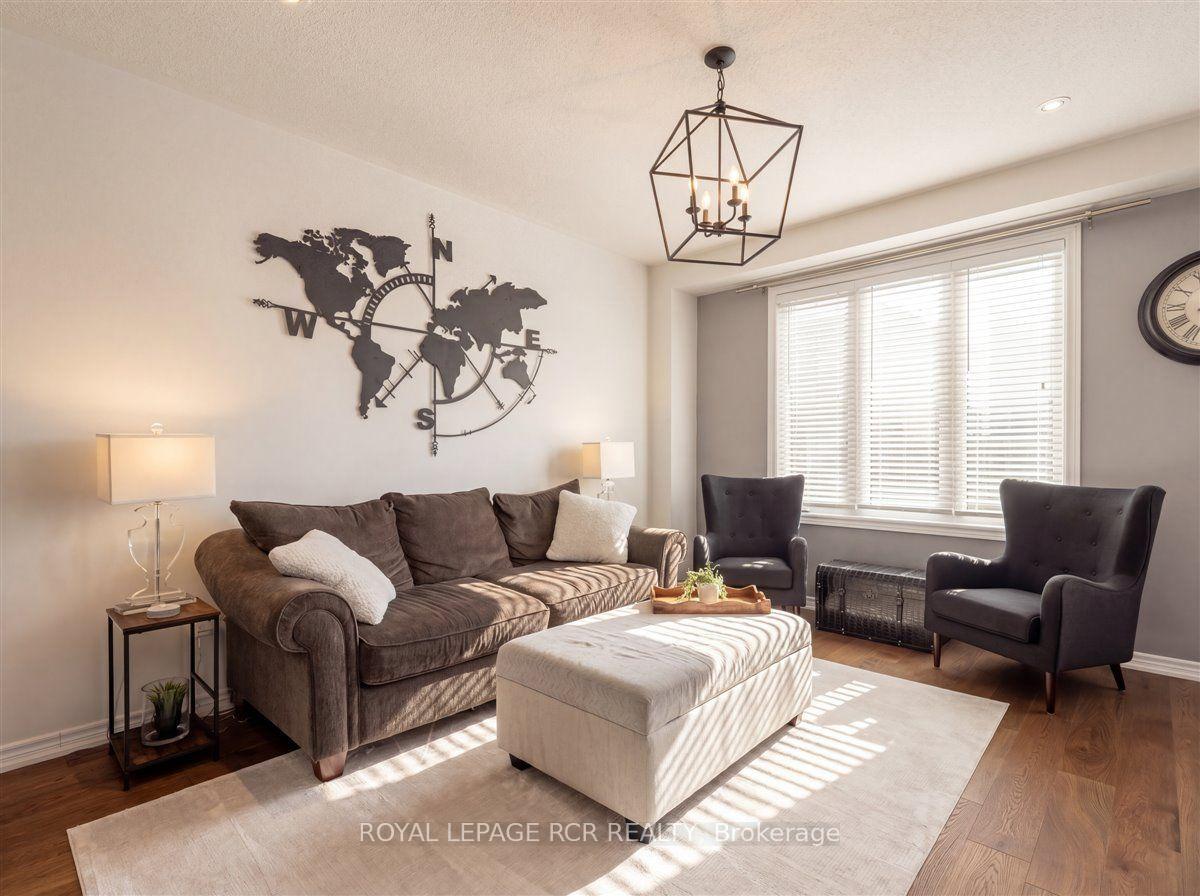 Photo 5 of 4 Gamble Drive, Ajax, Northeast Ajax — HOMEH