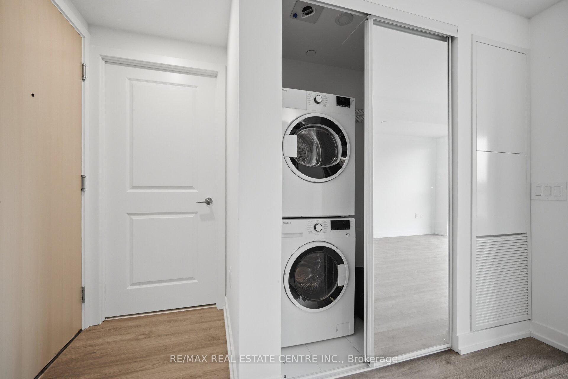 Photo 14 of Unit 2503, 395 Bloor Street E, Toronto, North St. James Town — HOMEH