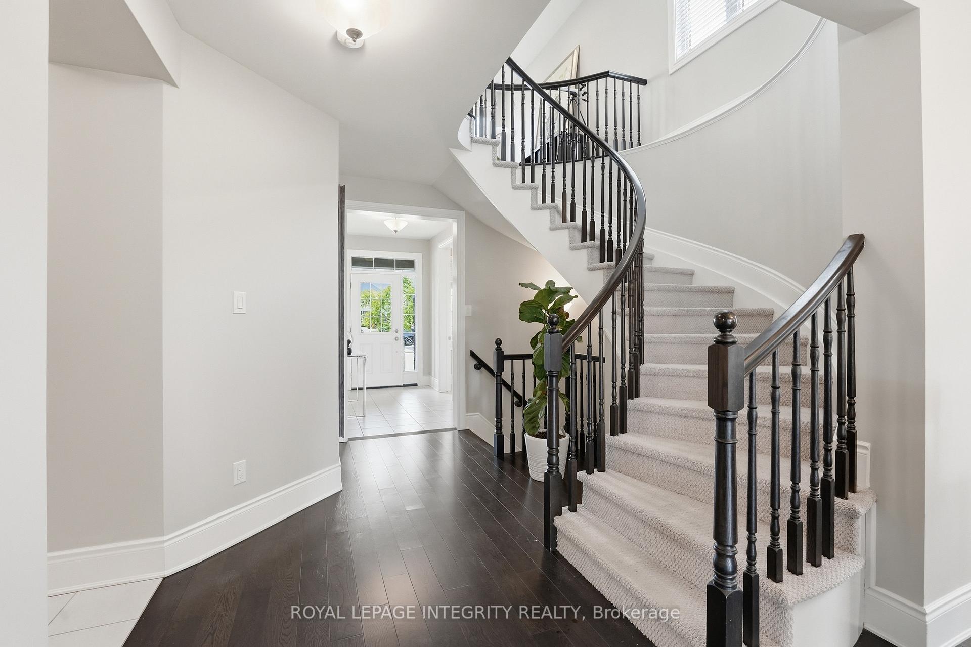 Photo 4 of 224 Ponderosa Street, Ottawa, Kanata - Emerald Meadows/Trailwest — HOMEH