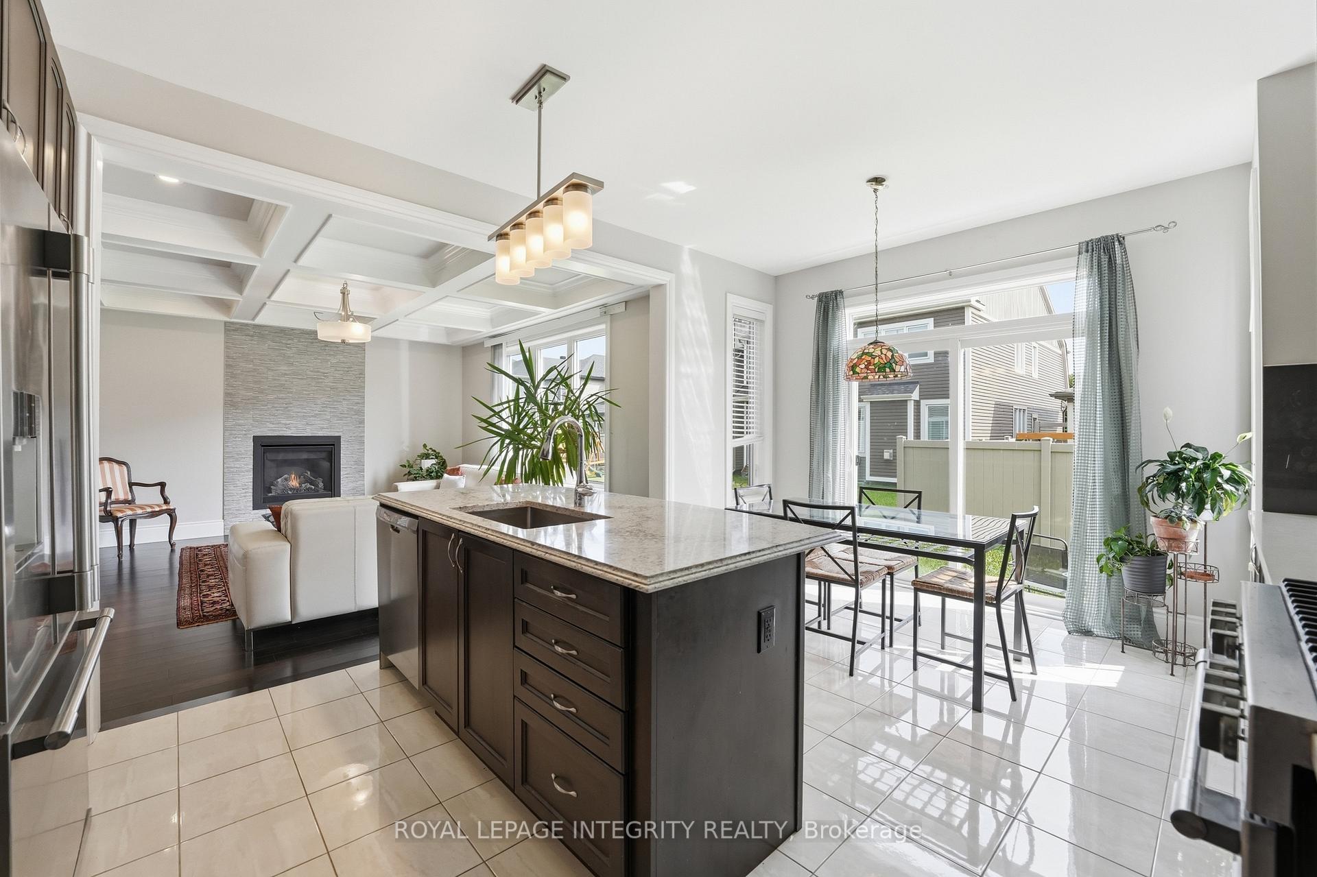 Photo 18 of 224 Ponderosa Street, Ottawa, Kanata - Emerald Meadows/Trailwest — HOMEH