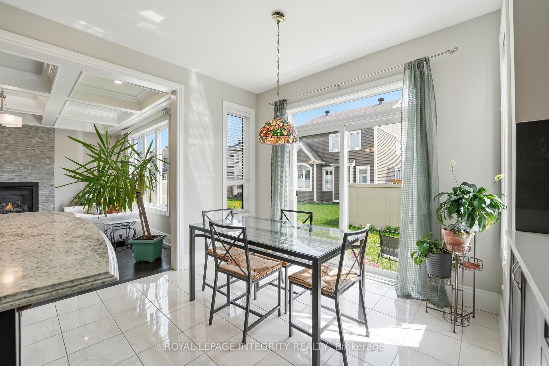 Photo 19 of 224 Ponderosa Street, Ottawa, Kanata - Emerald Meadows/Trailwest — HOMEH