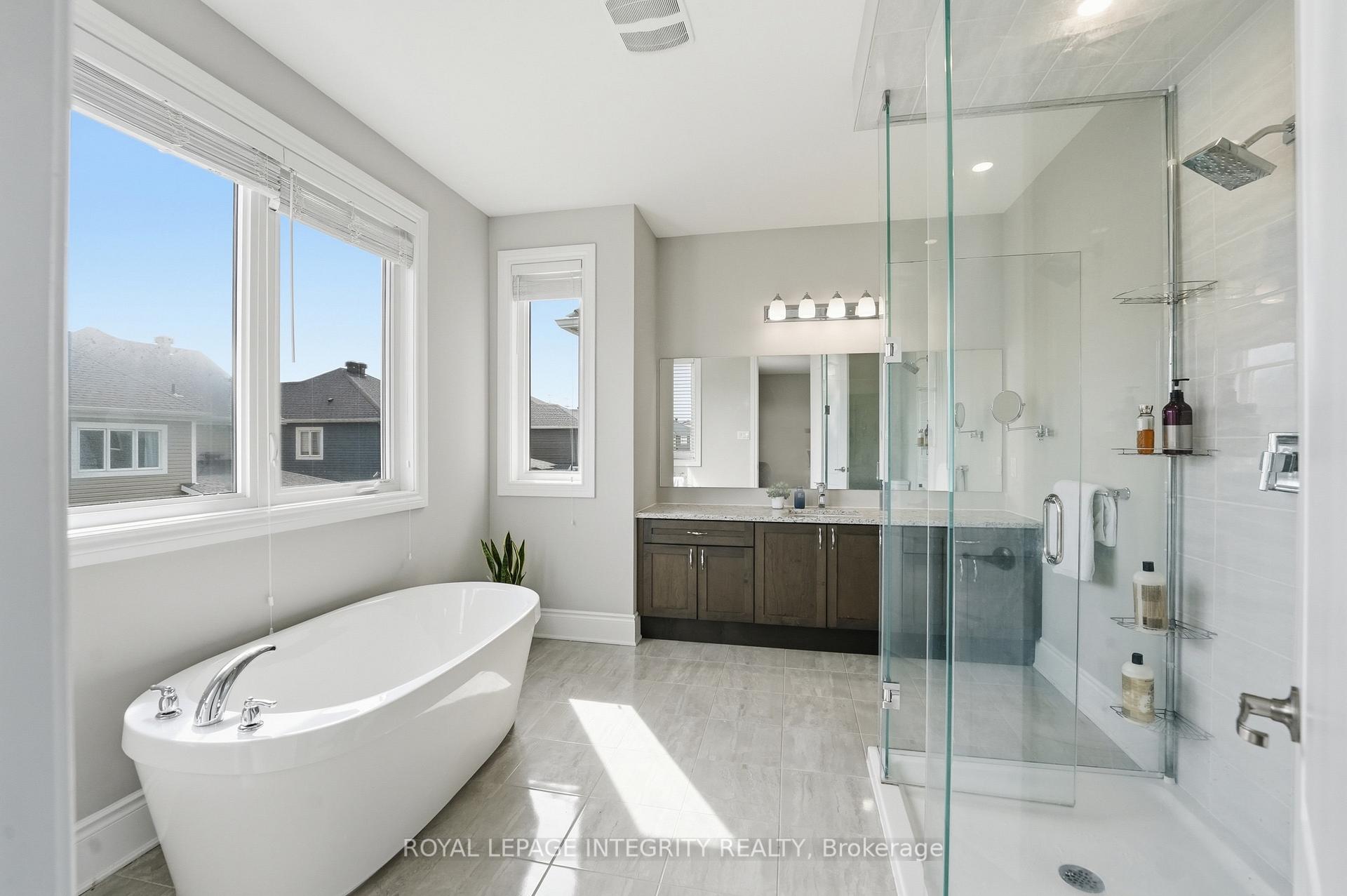 Photo 29 of 224 Ponderosa Street, Ottawa, Kanata - Emerald Meadows/Trailwest — HOMEH