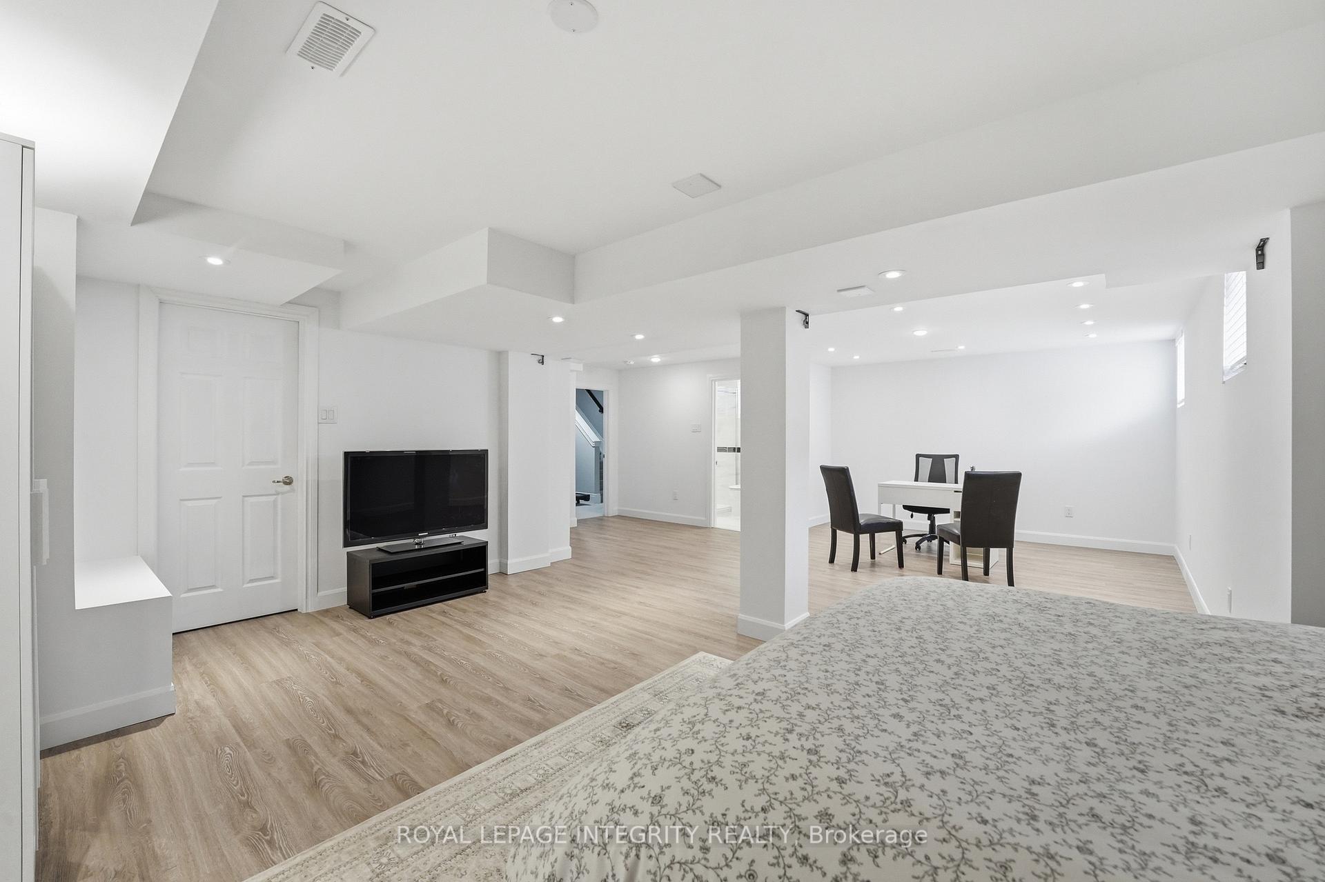 Photo 40 of 224 Ponderosa Street, Ottawa, Kanata - Emerald Meadows/Trailwest — HOMEH