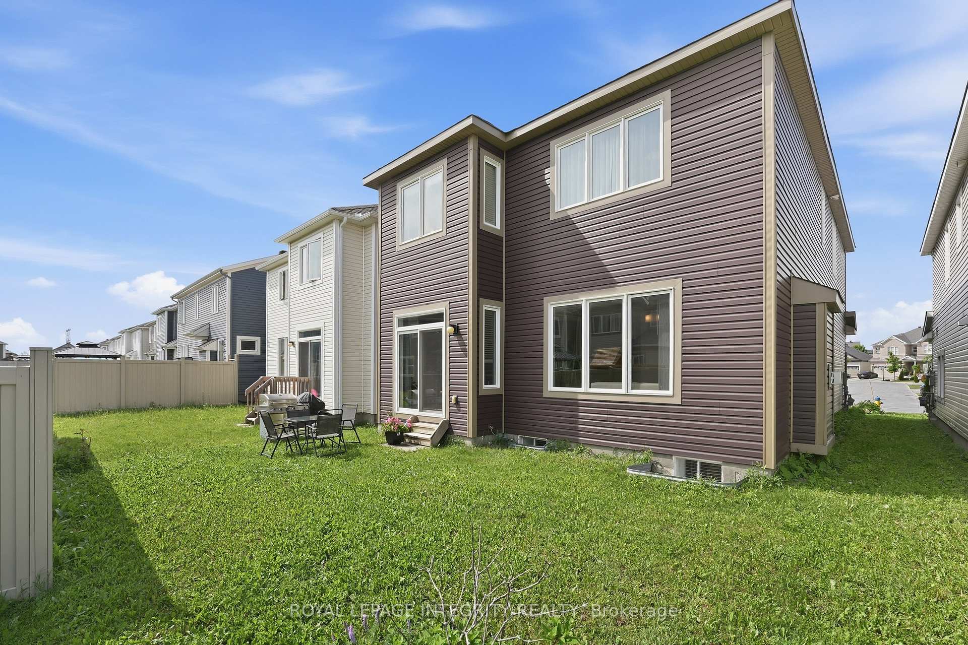 Photo 44 of 224 Ponderosa Street, Ottawa, Kanata - Emerald Meadows/Trailwest — HOMEH