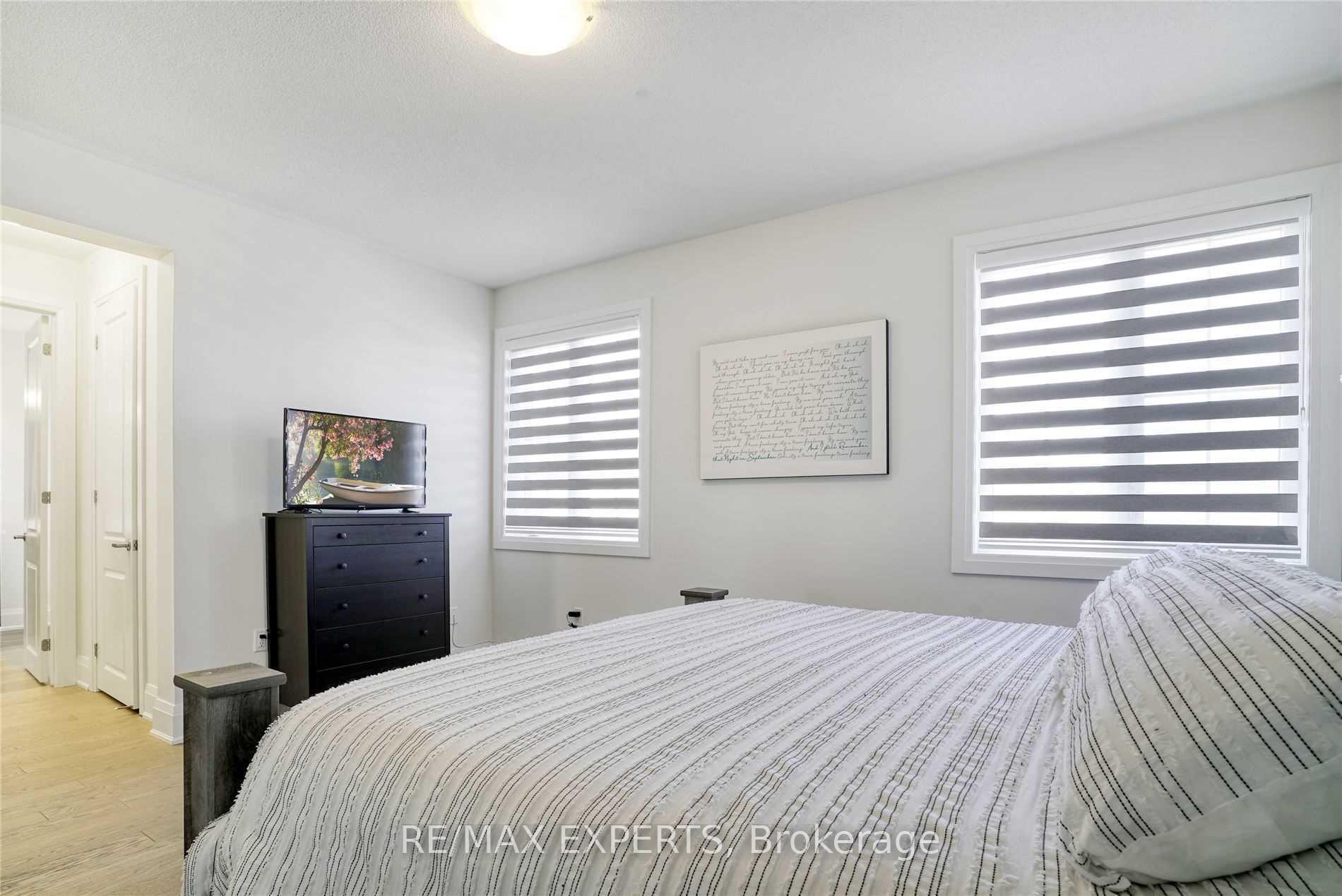 Photo 19 of 38 Chorus Crescent, Vaughan, Kleinburg — HOMEH