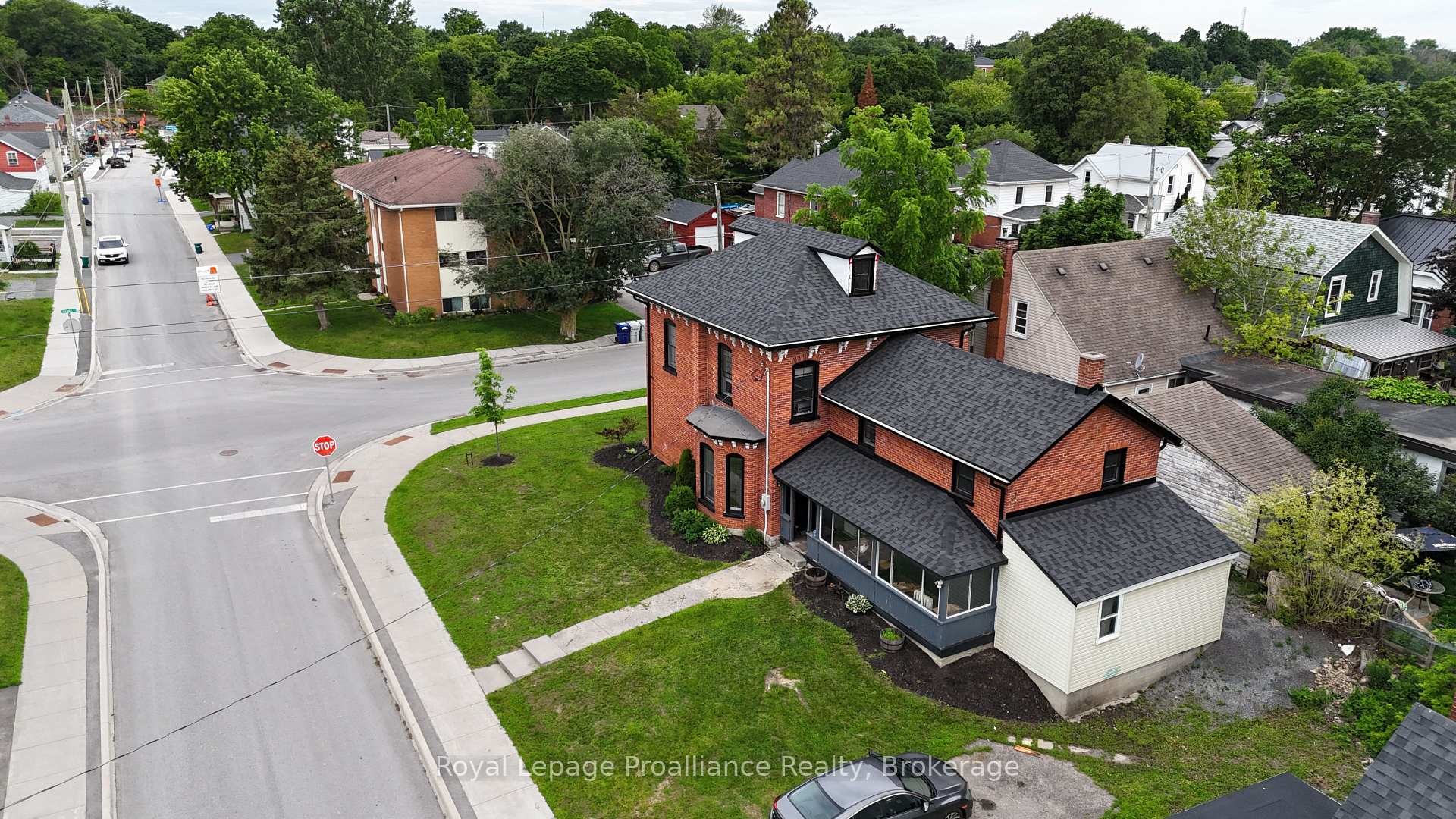 Photo 31 of 83 Cedar Street, Belleville, Belleville Ward — HOMEH