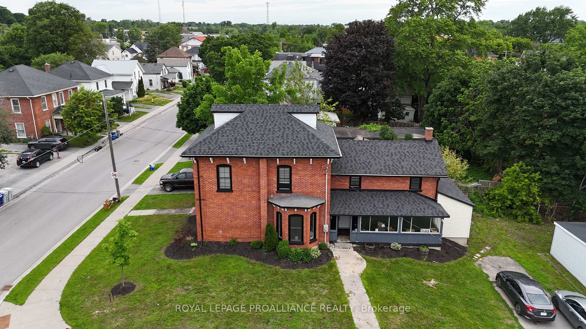 Photo 32 of 83 Cedar Street, Belleville, Belleville Ward — HOMEH