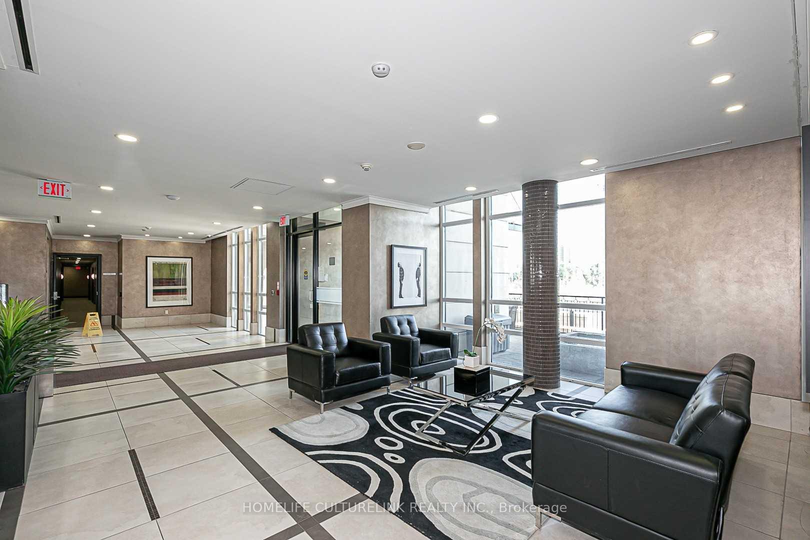 Photo 6 of Unit 804, 131 Upper Duke Crescent, Markham, Unionville — HOMEH