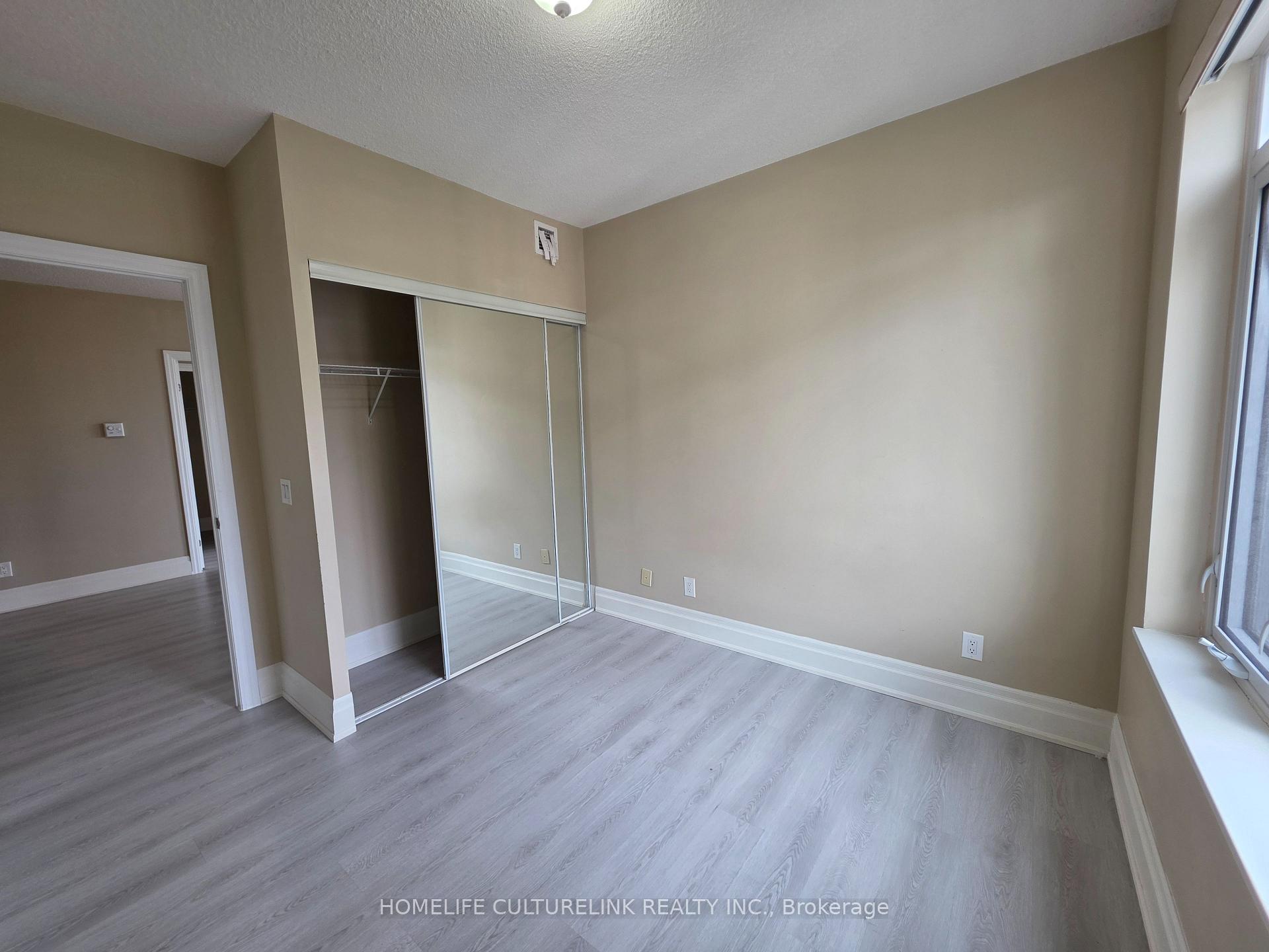 Photo 15 of Unit 804, 131 Upper Duke Crescent, Markham, Unionville — HOMEH