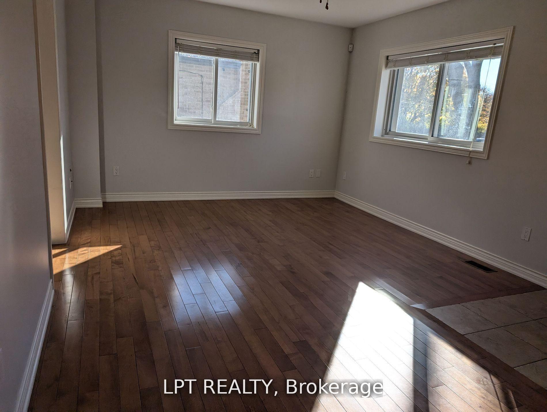 Photo 5 of Unit Main, 9 Atkinson Avenue, Scarborough, West Hill — HOMEH